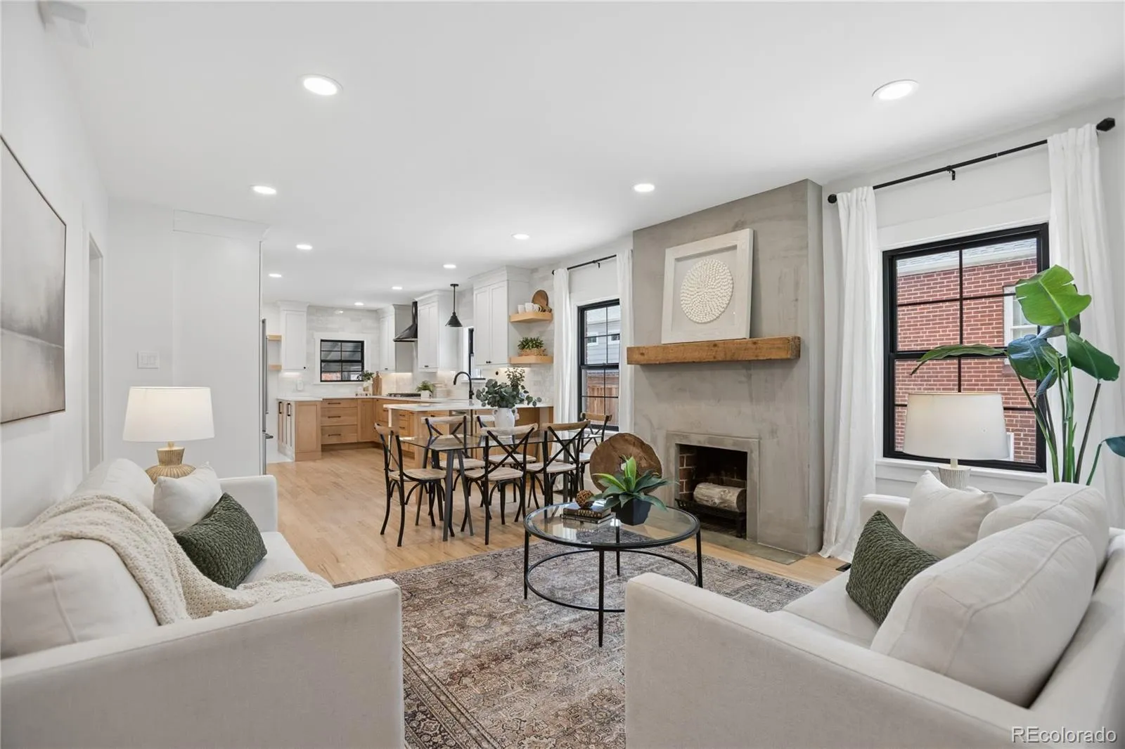 2054 S Saint Paul Street Denver CO 80210 MLS #REC3937277 05232026102819 1600 3