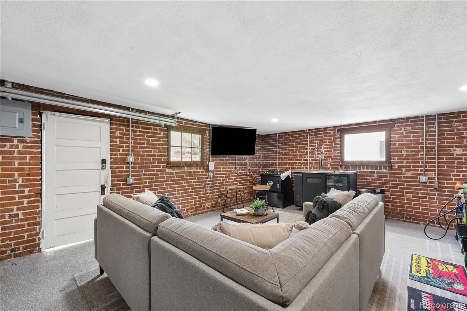 2054 S Saint Paul Street Denver CO 80210 MLS #REC3937277 05232026102819 1600 36