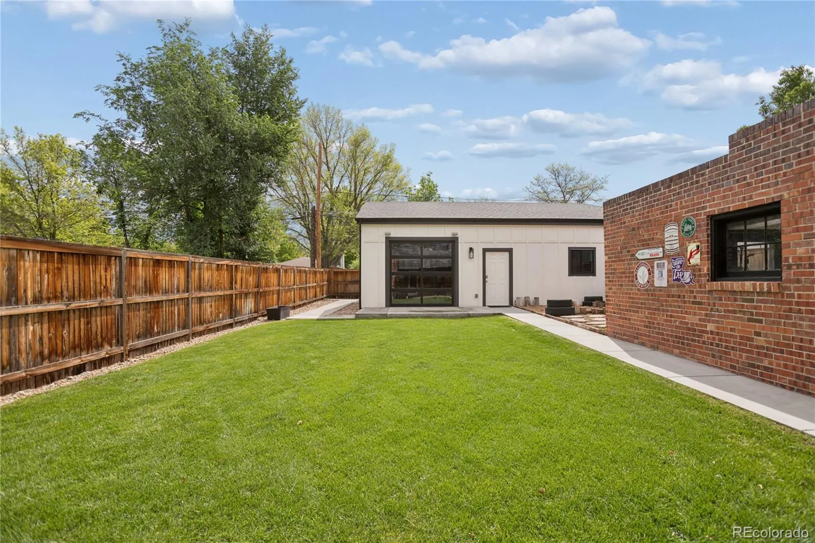 2054 S Saint Paul Street Denver CO 80210 MLS #REC3937277 05232026102819 1600 38