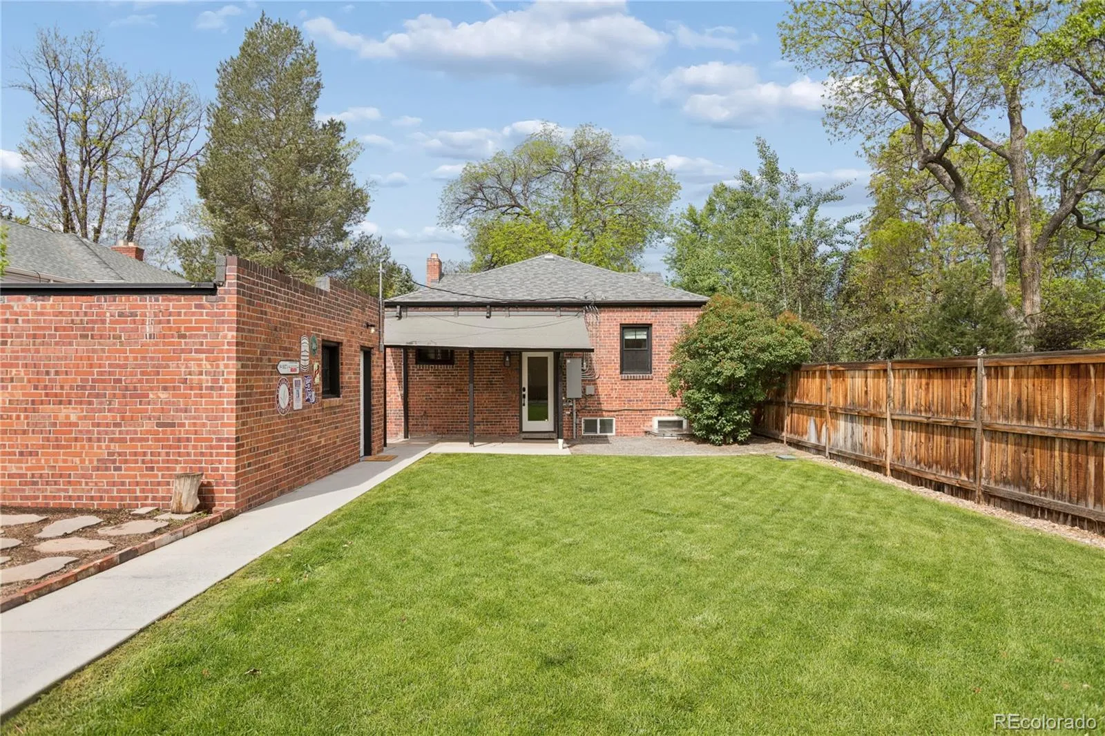 2054 S Saint Paul Street Denver CO 80210 MLS #REC3937277 05232026102819 1600 39