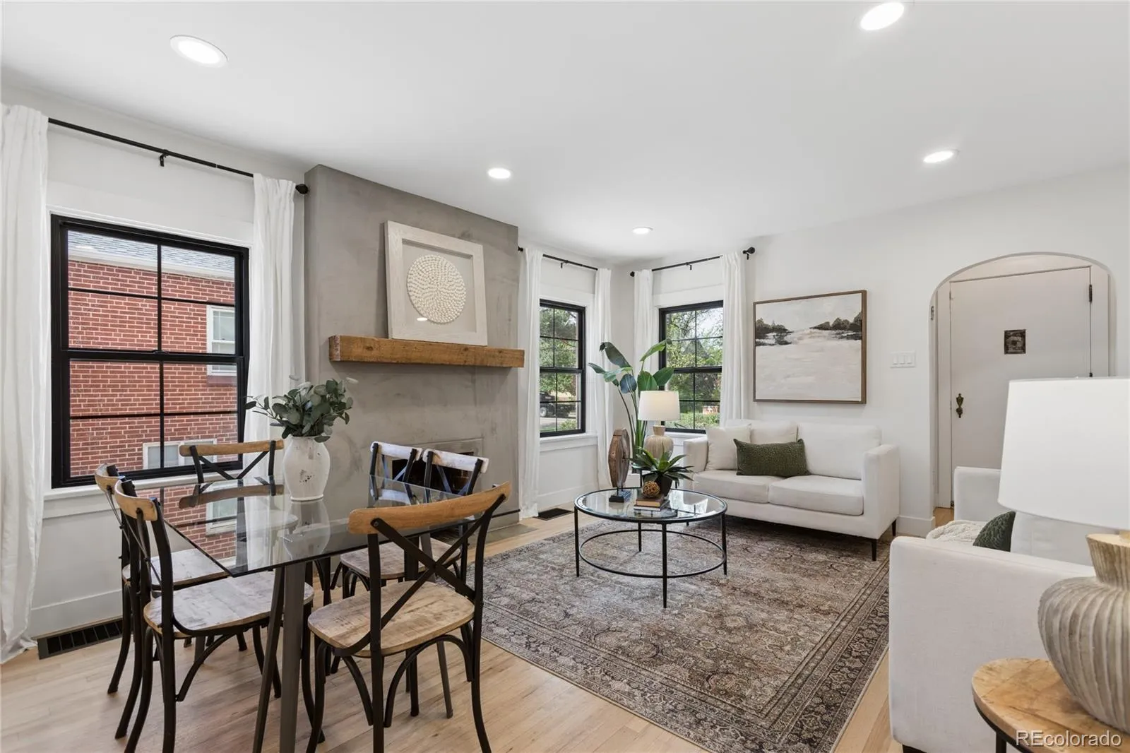 2054 S Saint Paul Street Denver CO 80210 MLS #REC3937277 05232026102819 1600 4