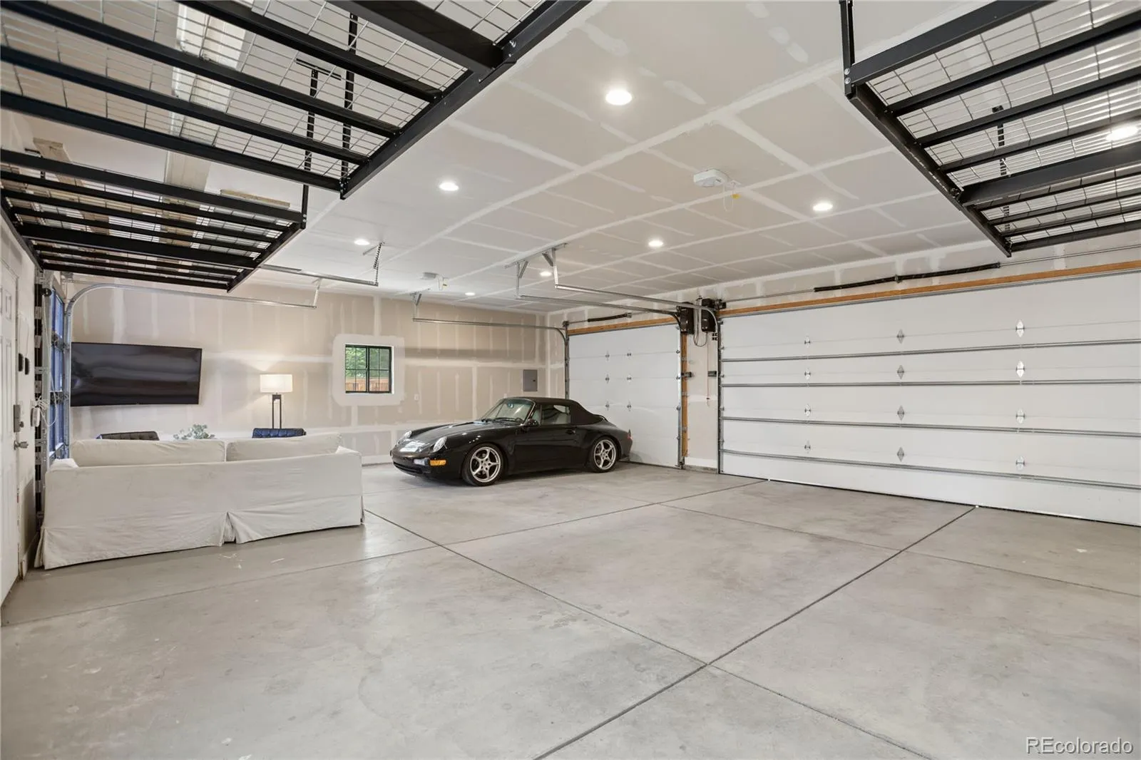 2054 S Saint Paul Street Denver CO 80210 MLS #REC3937277 05232026102819 1600 40