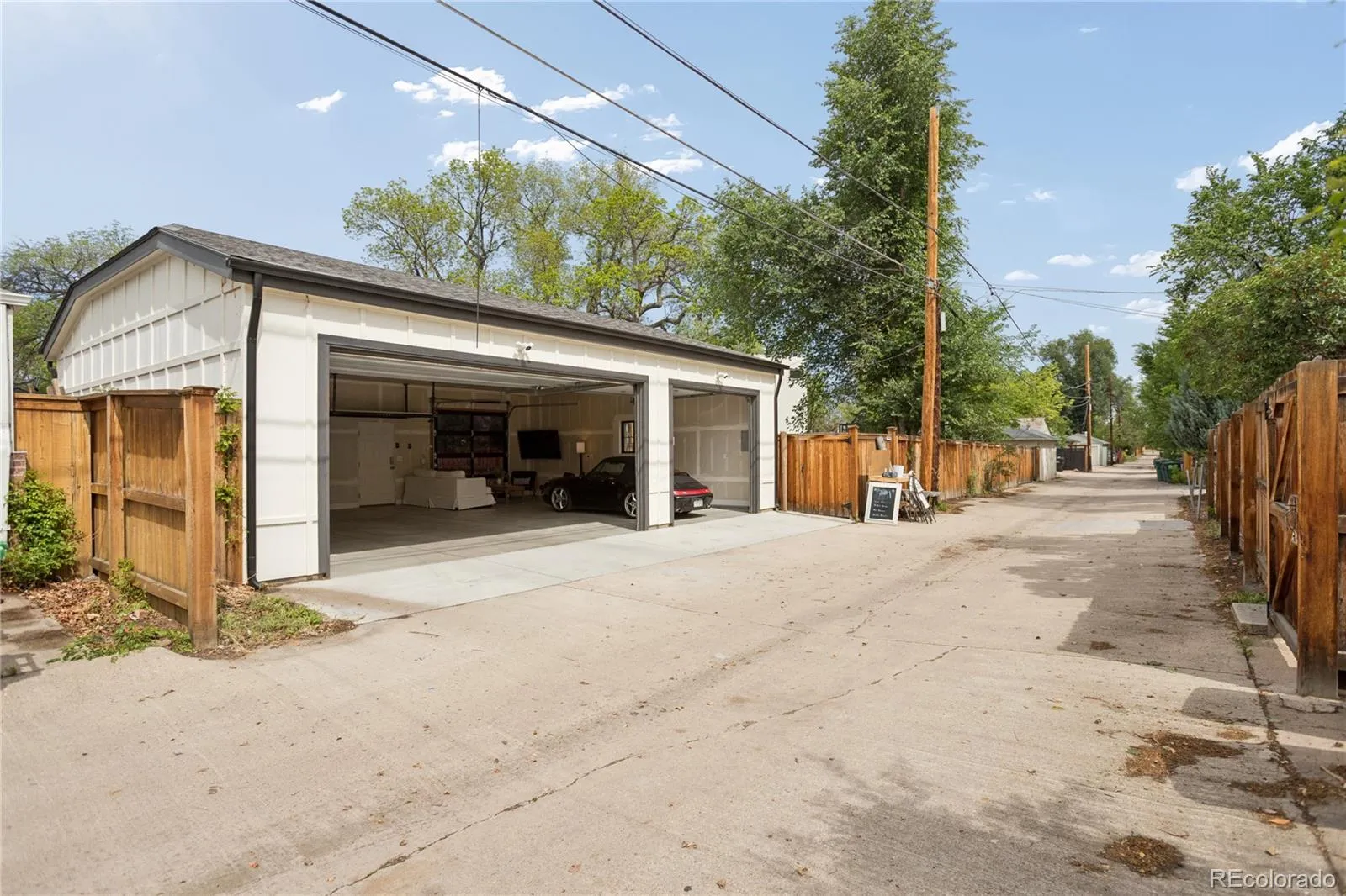 2054 S Saint Paul Street Denver CO 80210 MLS #REC3937277 05232026102819 1600 42