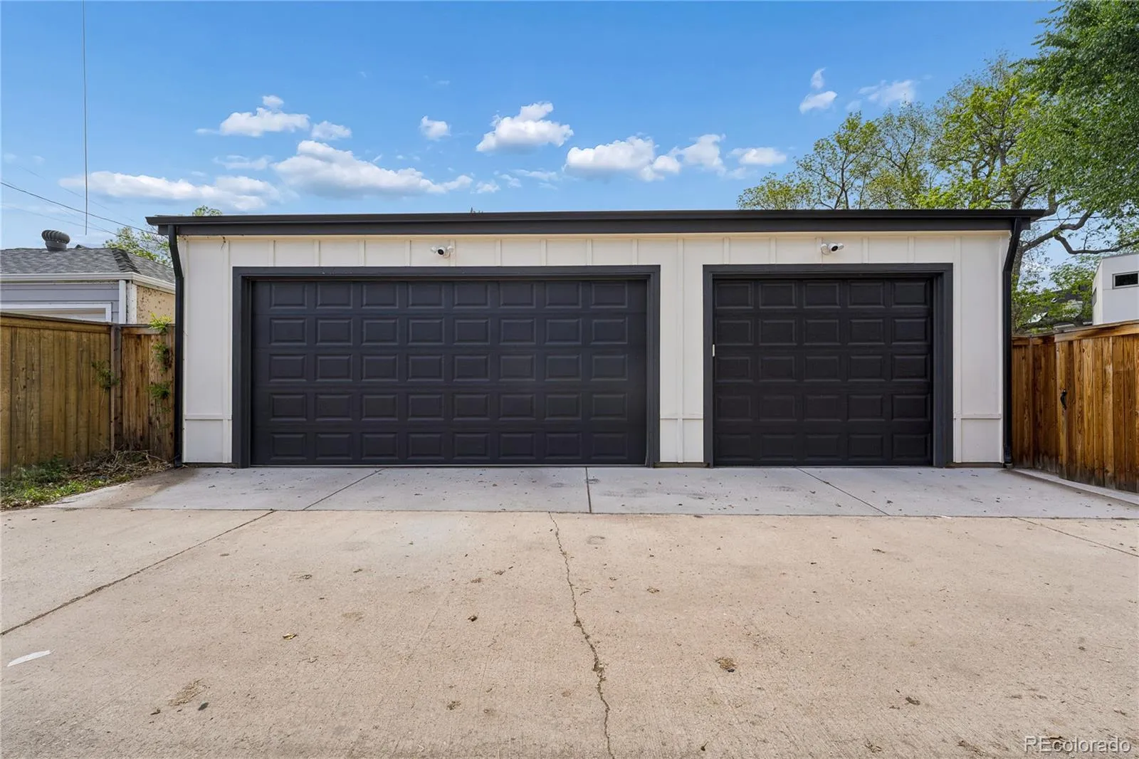 2054 S Saint Paul Street Denver CO 80210 MLS #REC3937277 05232026102819 1600 43
