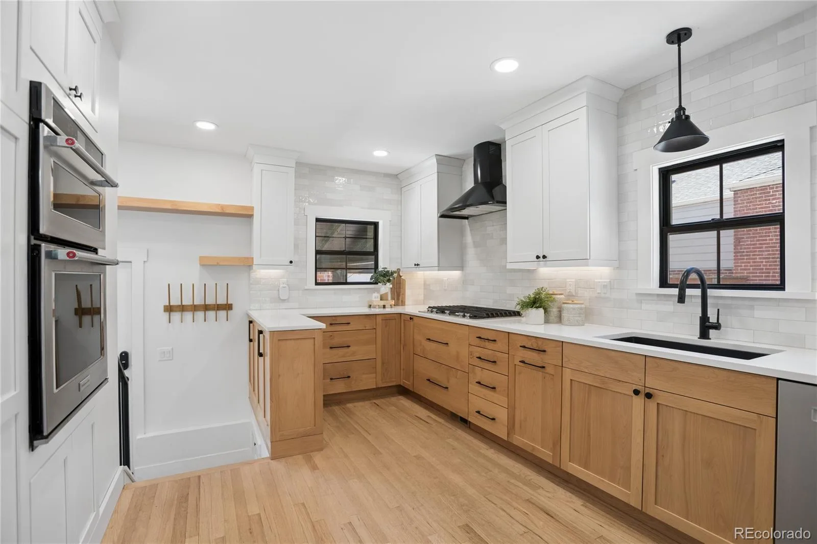 2054 S Saint Paul Street Denver CO 80210 MLS #REC3937277 06122026065955 1600 12