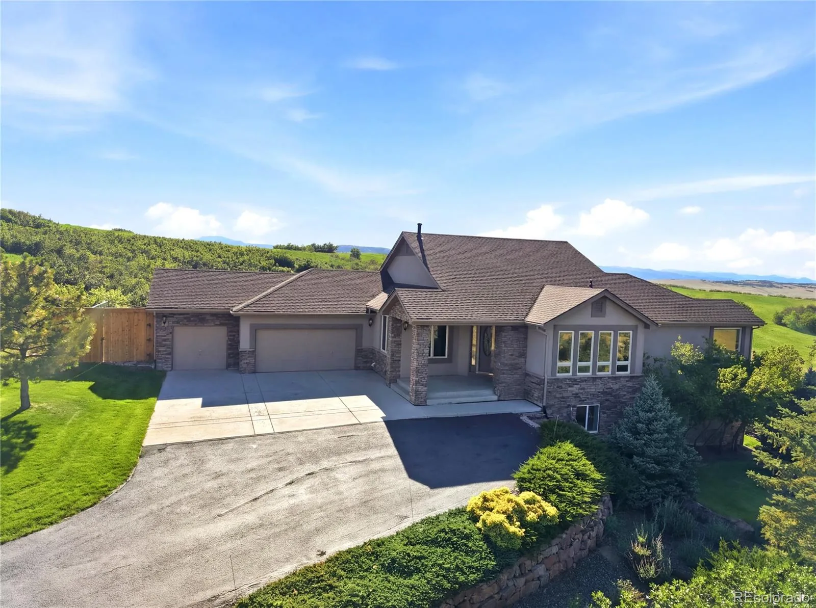 4367 Tallyrand Circle Castle Rock CO 80104 | MLS #REC3940674 07172026065140 1600 1