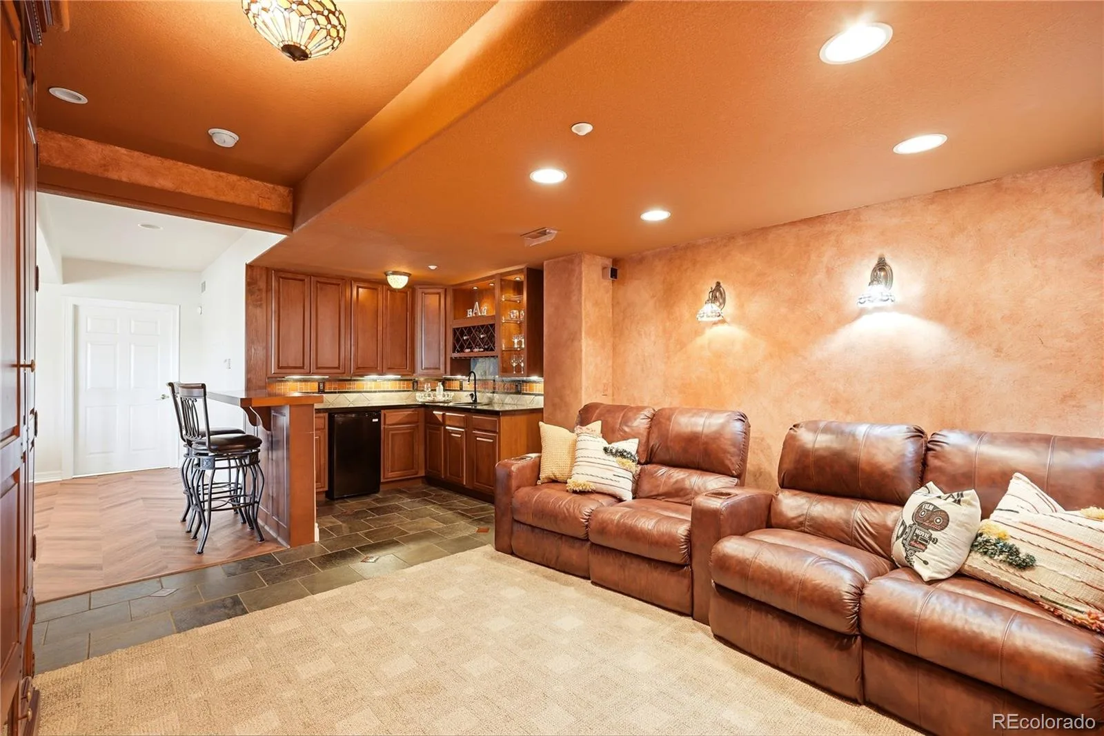 4367 Tallyrand Circle Castle Rock CO 80104 | MLS #REC3940674 07172026065140 1600 31