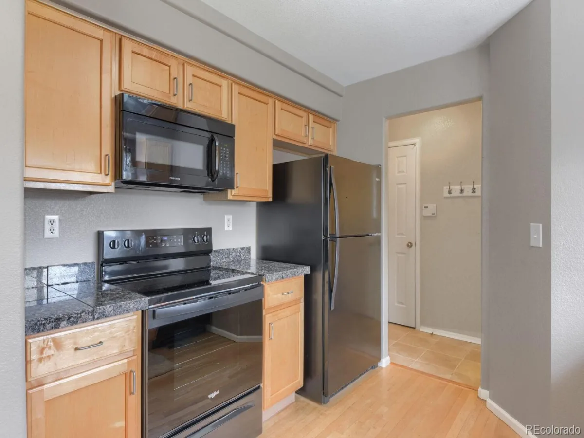 4585 Lyndenwood Circle Littleton CO 80130 | MLS #REC3944979 08122026145707 1200 8