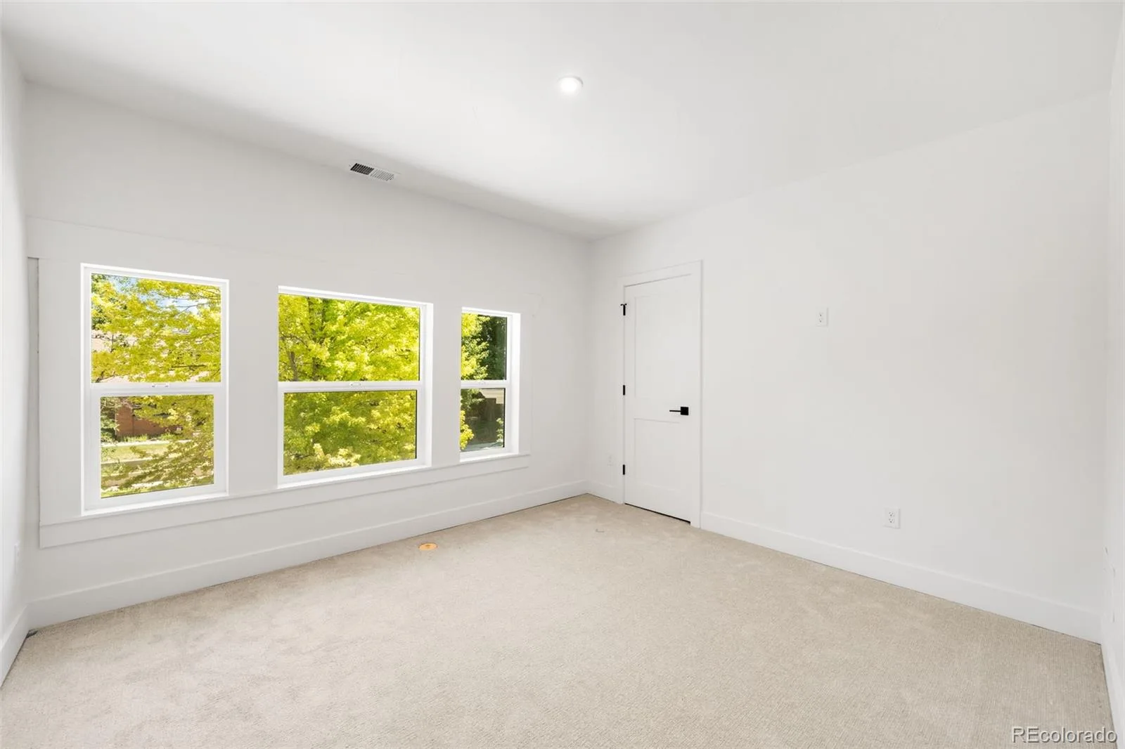 2343 Dahlia Street Denver CO 80207 MLS #REC3946024 07142026235307 1600 22