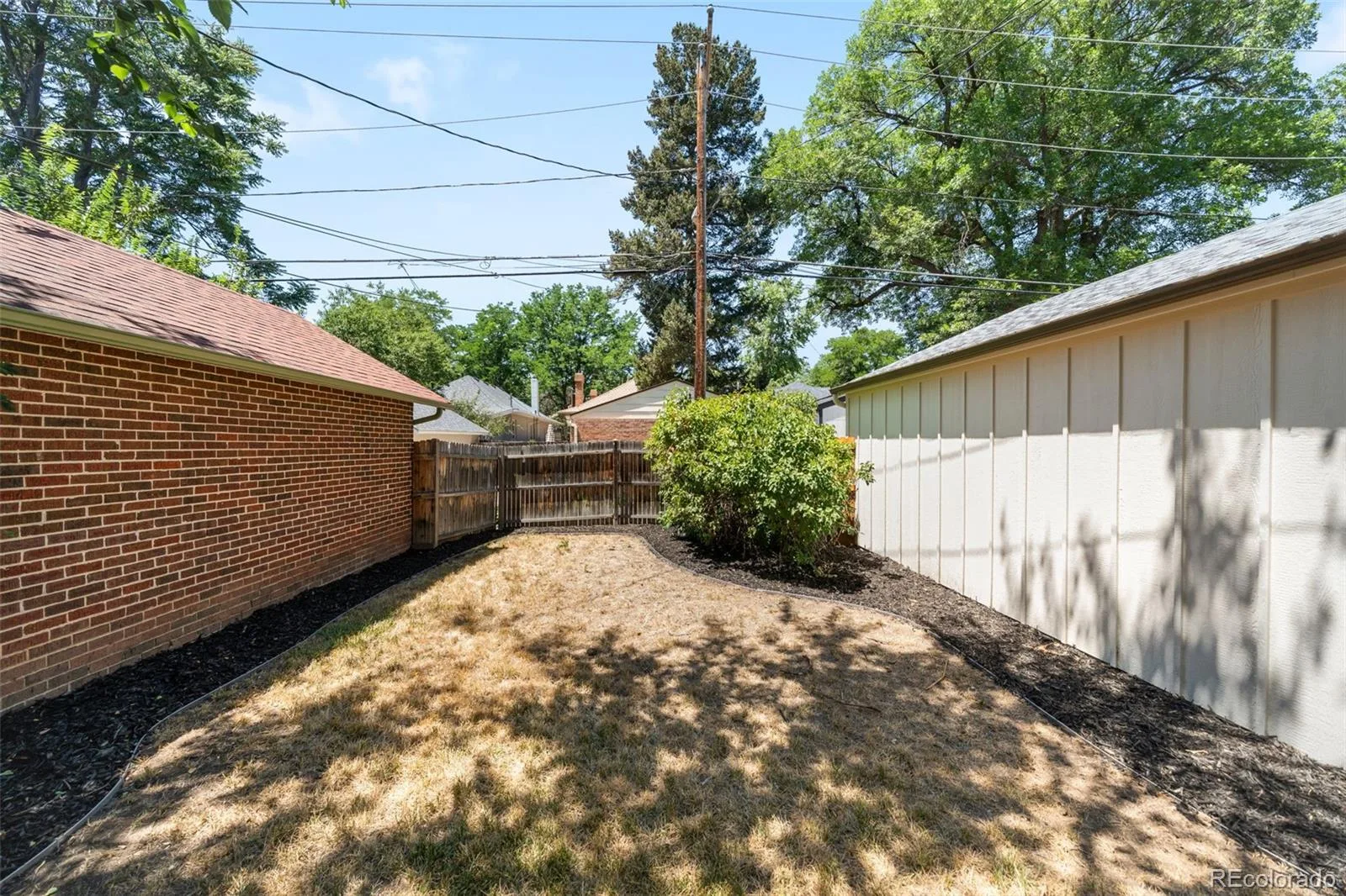 2343 Dahlia Street Denver CO 80207 MLS #REC3946024 07142026235307 1600 33