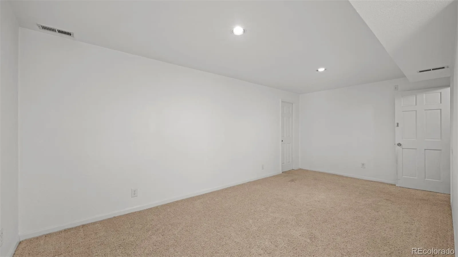 8124 Tempest Ridge Way Parker CO 80134 | MLS #REC3946340 08252026012413 1600 23