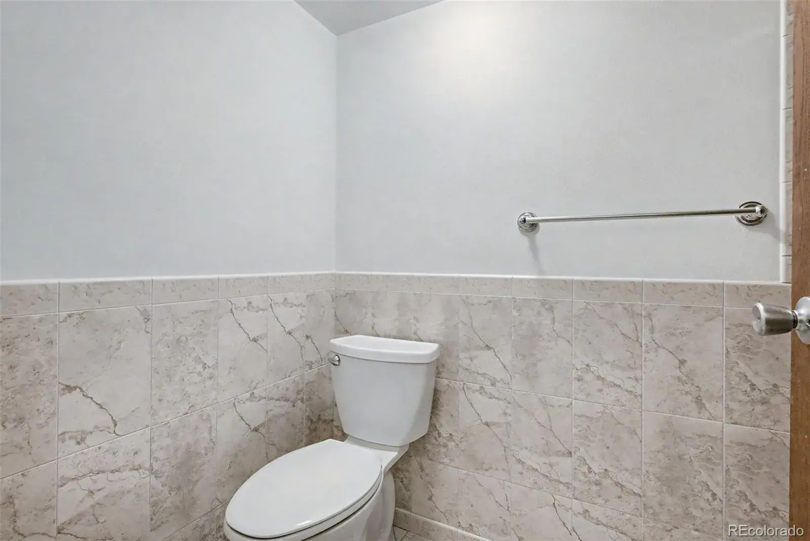 14390 E Marina Drive #302 #221 Aurora CO 80014 MLS #REC3952972 12012025184007 1600 21
