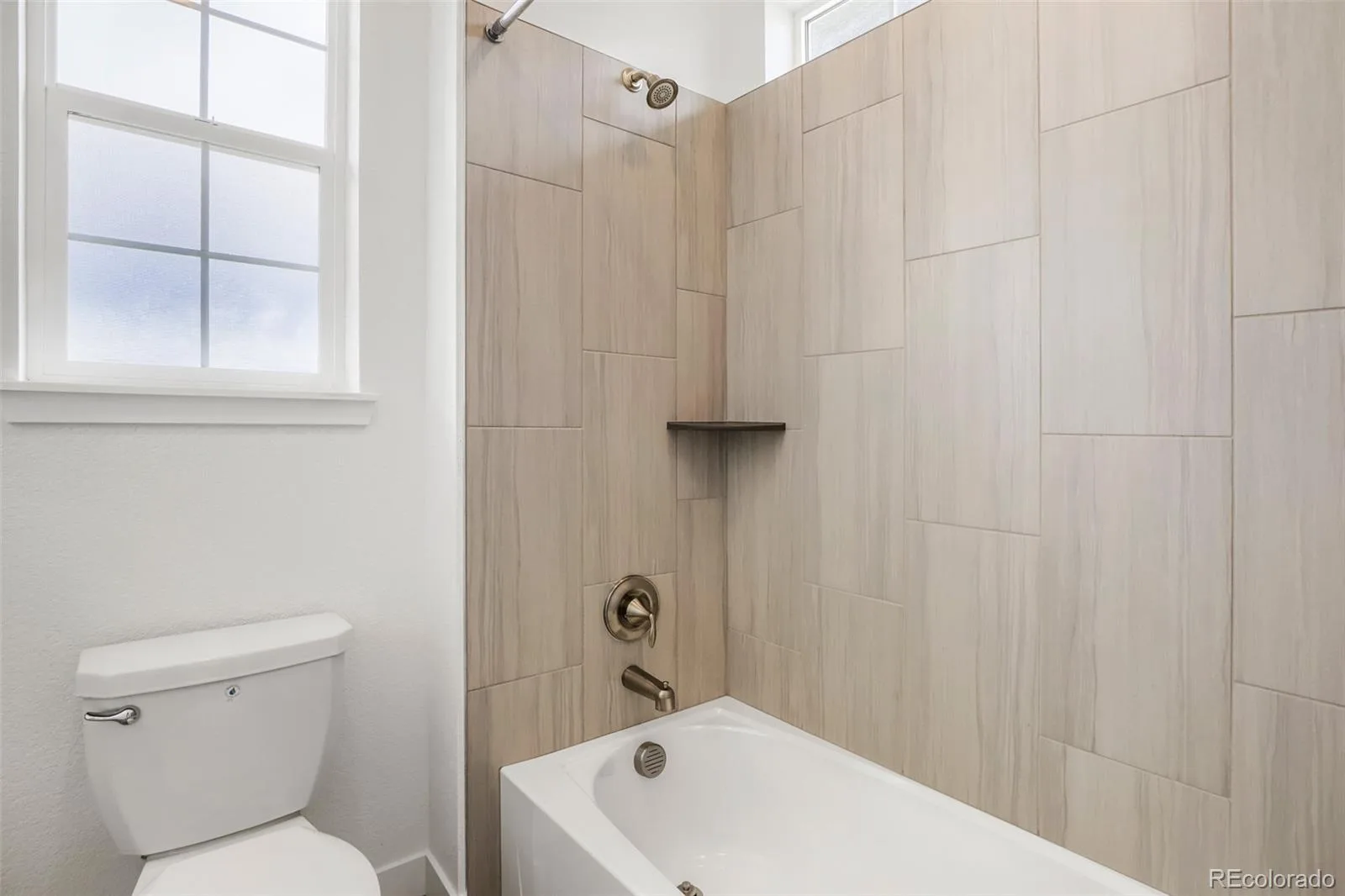 22523 E Piccolo Way Aurora CO 80016 | MLS #REC3956925 09202026044109 1600 25