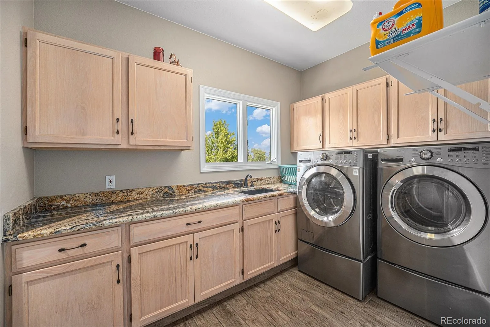 6387 Willow Springs Drive Morrison CO 80465 | MLS #REC3958167 08212026170715 1600 26