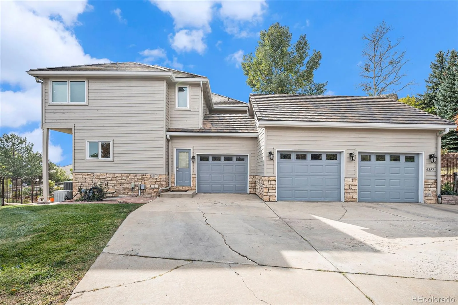 6387 Willow Springs Drive Morrison CO 80465 | MLS #REC3958167 08212026170715 1600 46