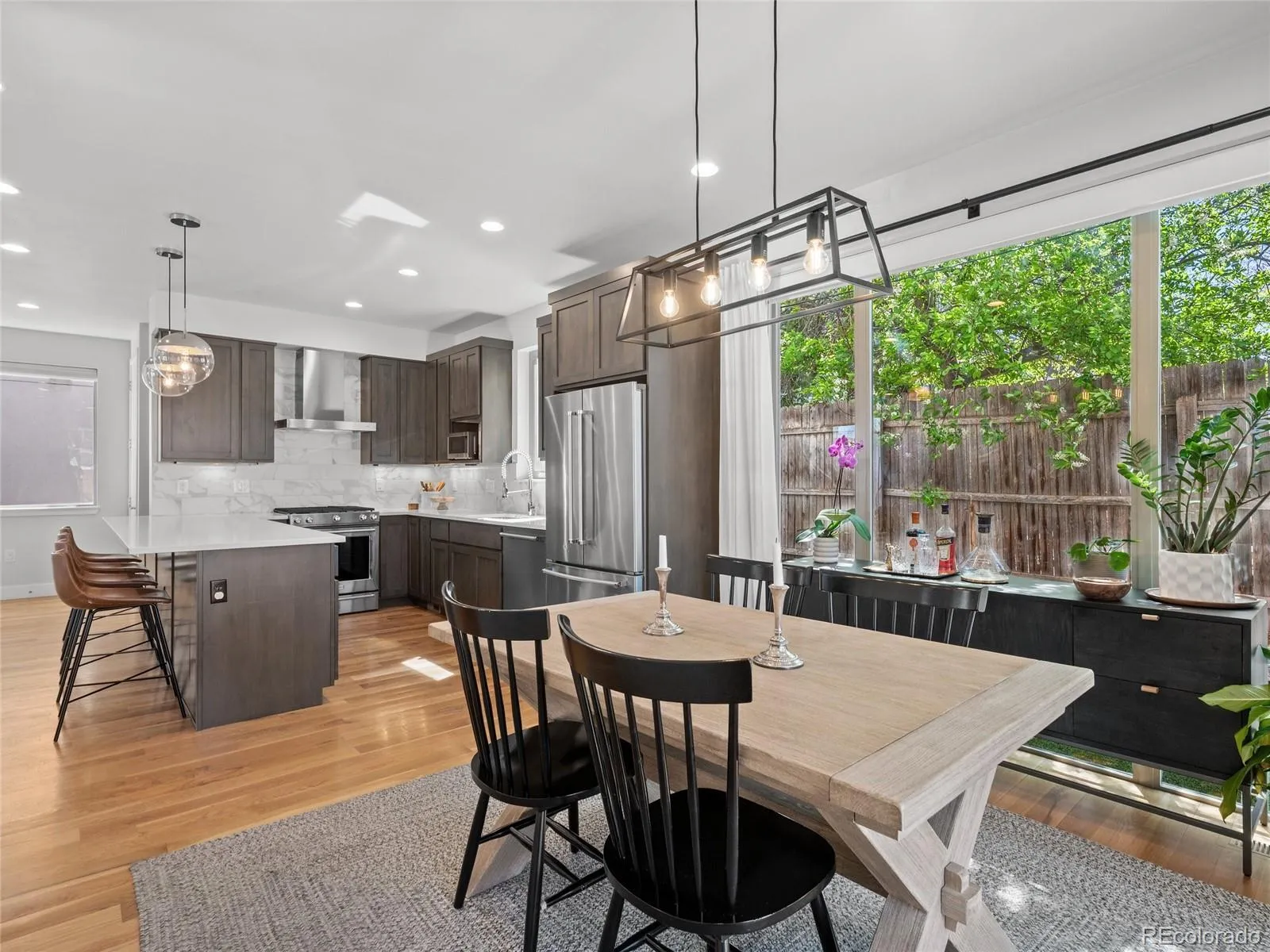 04092026010821 1600 10