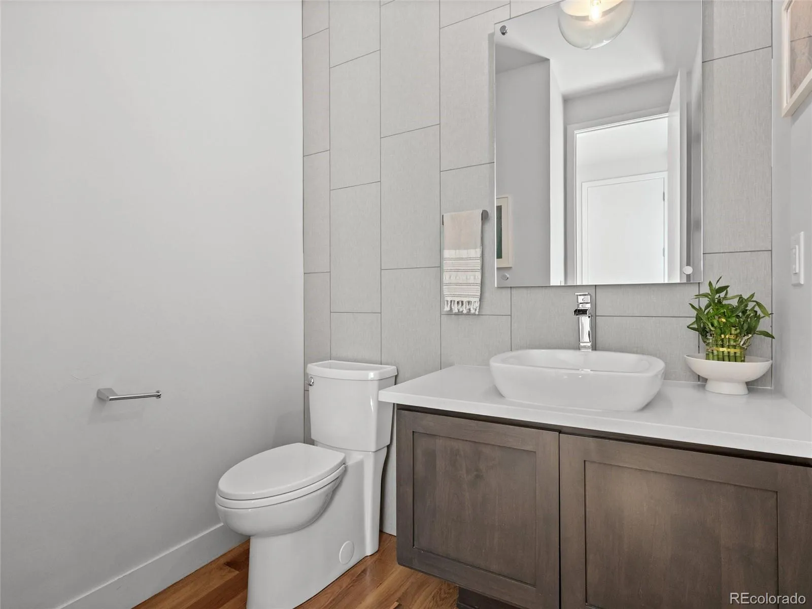 04092026010821 1600 13