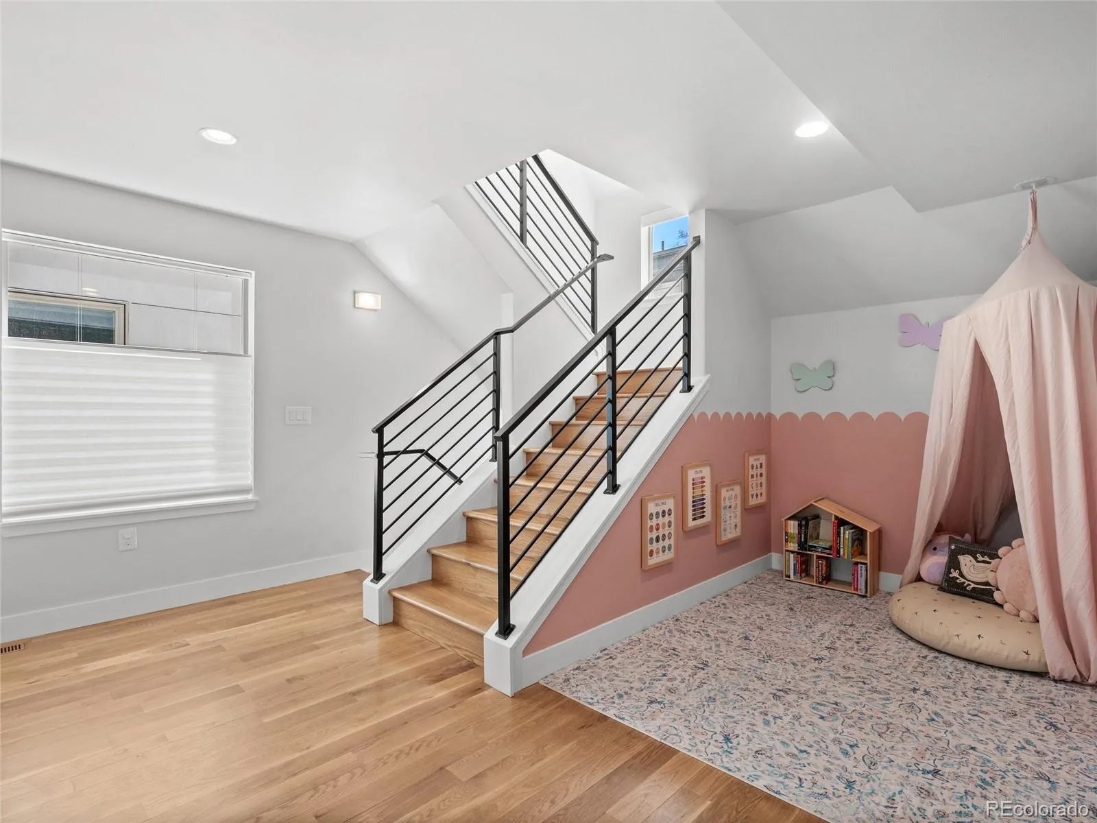 04092026010821 1600 15