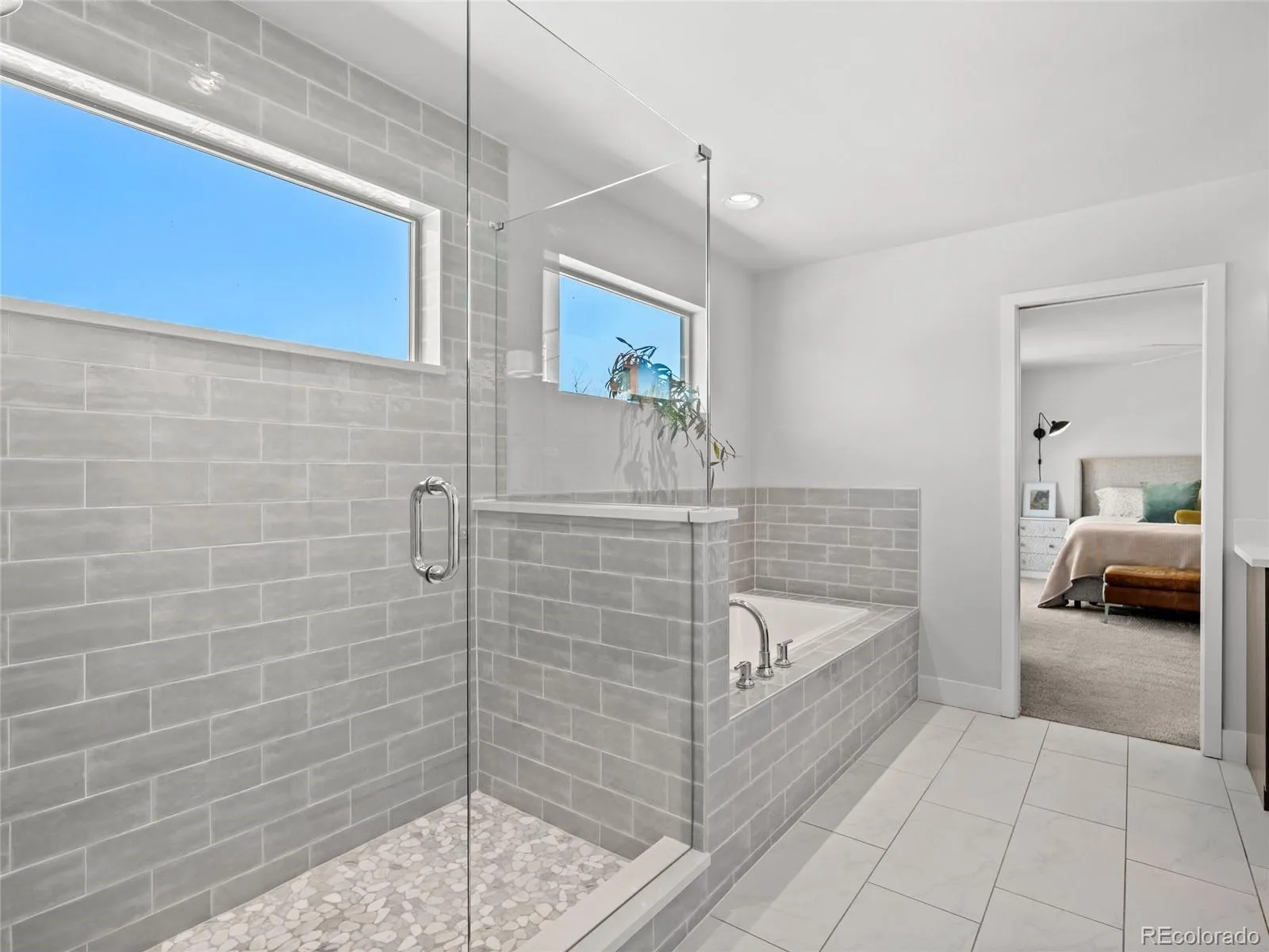 04092026010821 1600 22