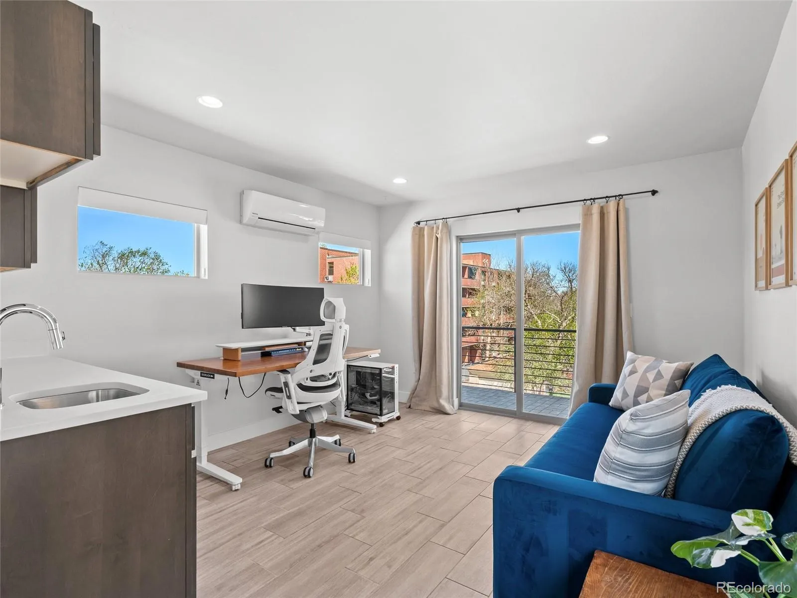 04092026010821 1600 29