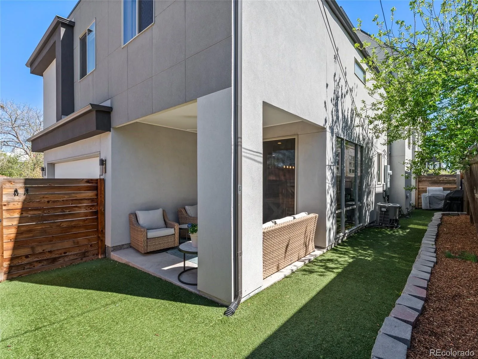 04092026010821 1600 34