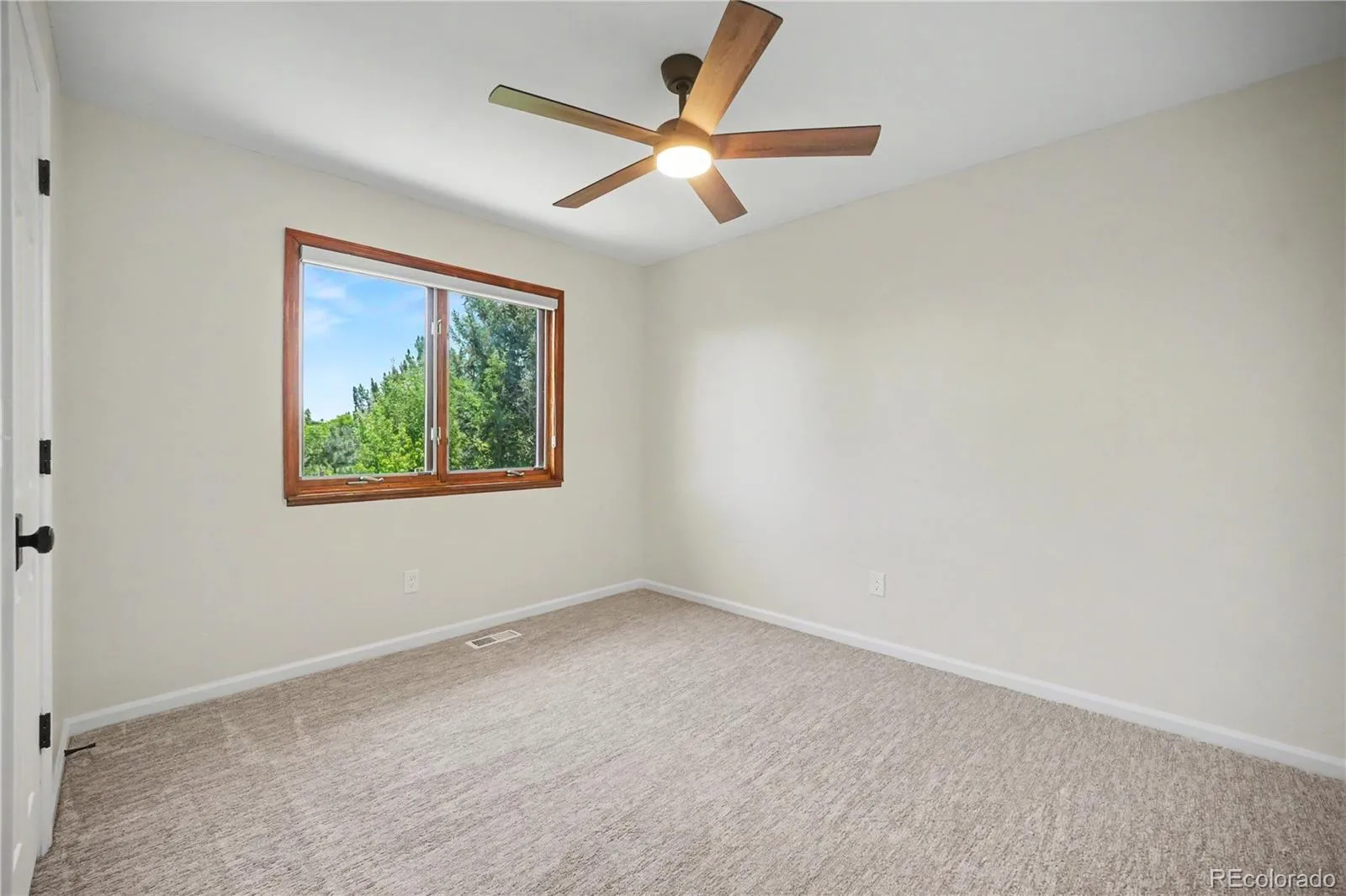 6102 S Lima Way Englewood CO 80111 MLS #REC3958218 06232026050316 1600 22