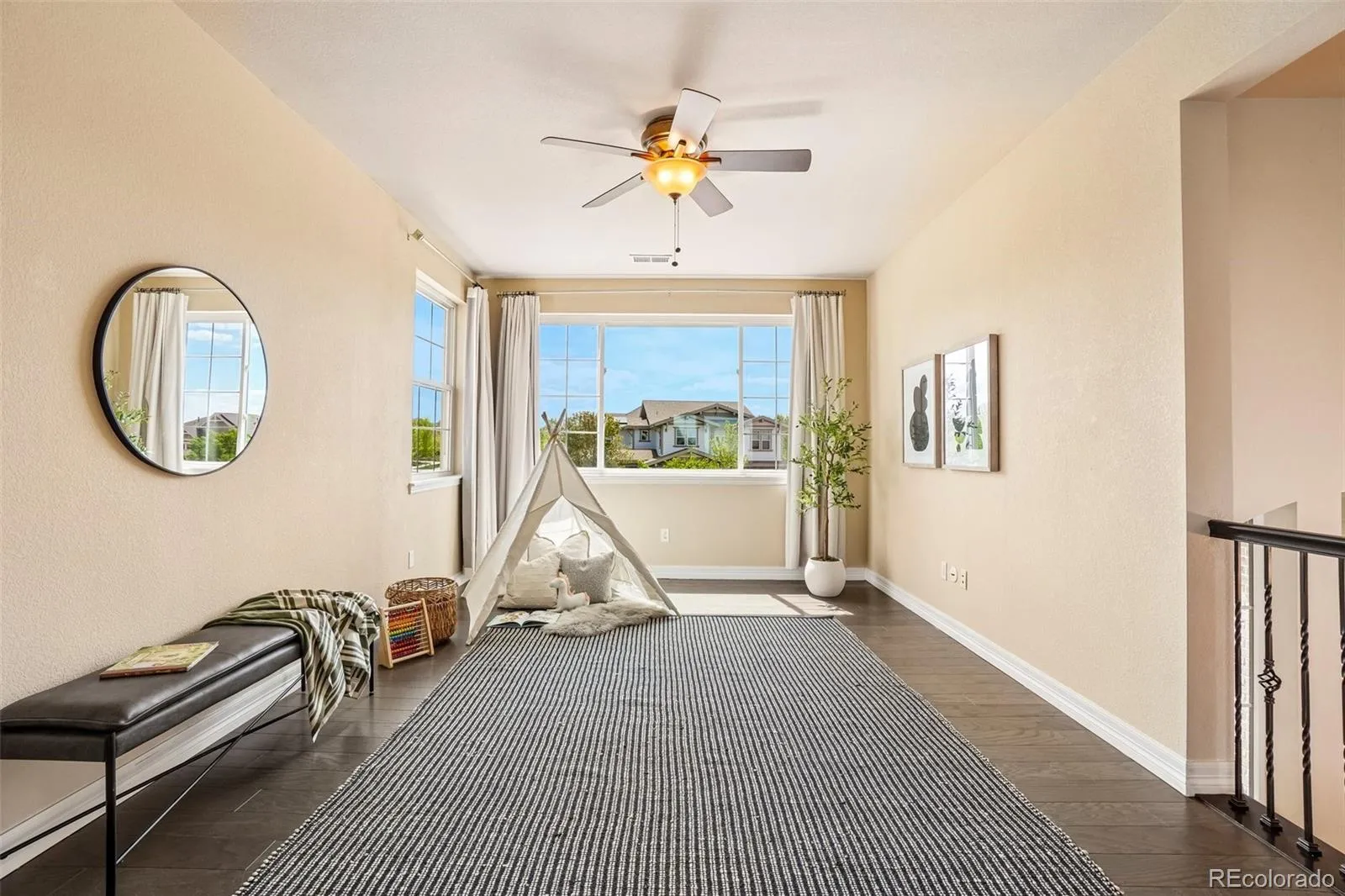 26726 E Peakview Drive Aurora CO 80016 MLS #REC3959420 05162026050633 1600 21