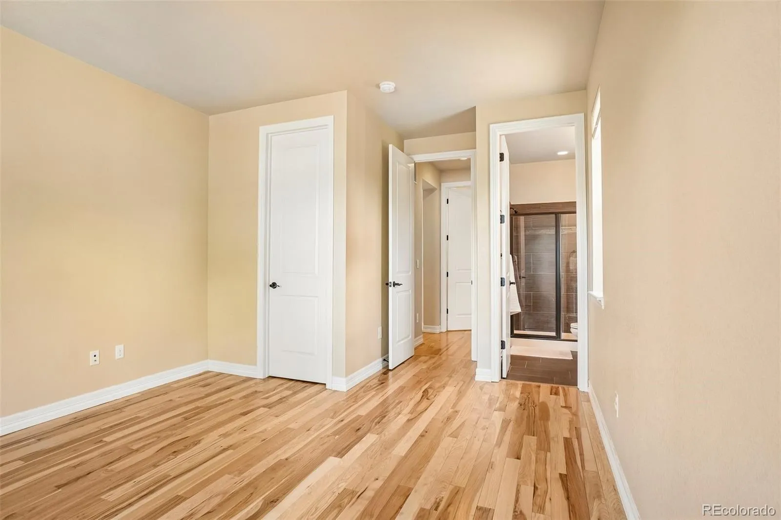 26726 E Peakview Drive Aurora CO 80016 MLS #REC3959420 05162026050633 1600 34