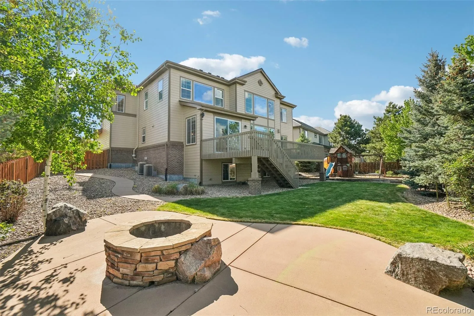 26726 E Peakview Drive Aurora CO 80016 MLS #REC3959420 05162026050633 1600 40