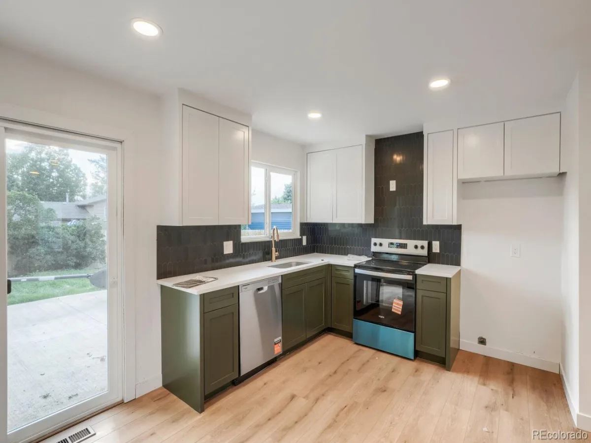 2615 S Laredo Court Aurora CO 80013 | MLS #REC3959530 08262026203858 1200 2