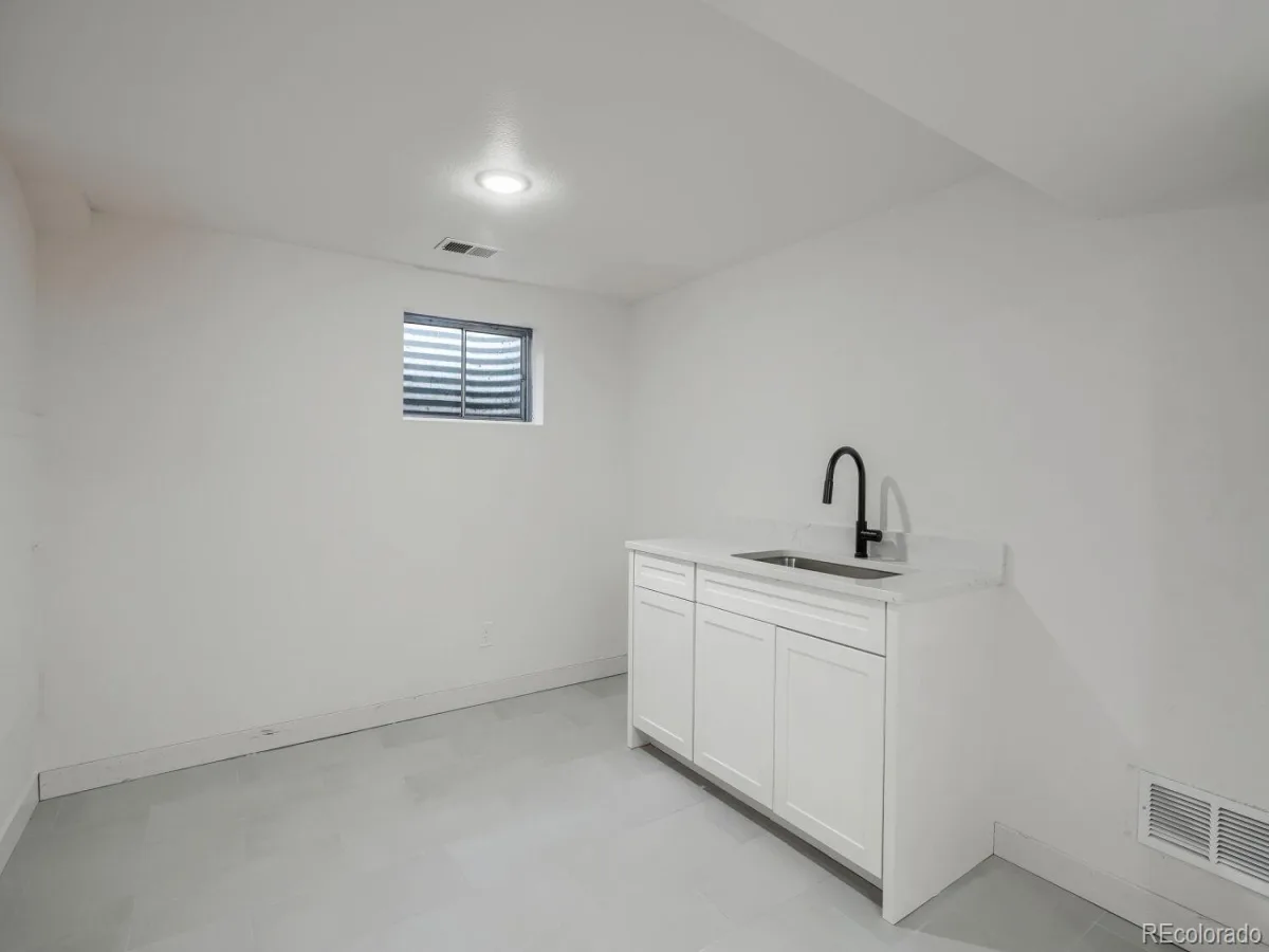 2615 S Laredo Court Aurora CO 80013 | MLS #REC3959530 08262026203858 1200 20