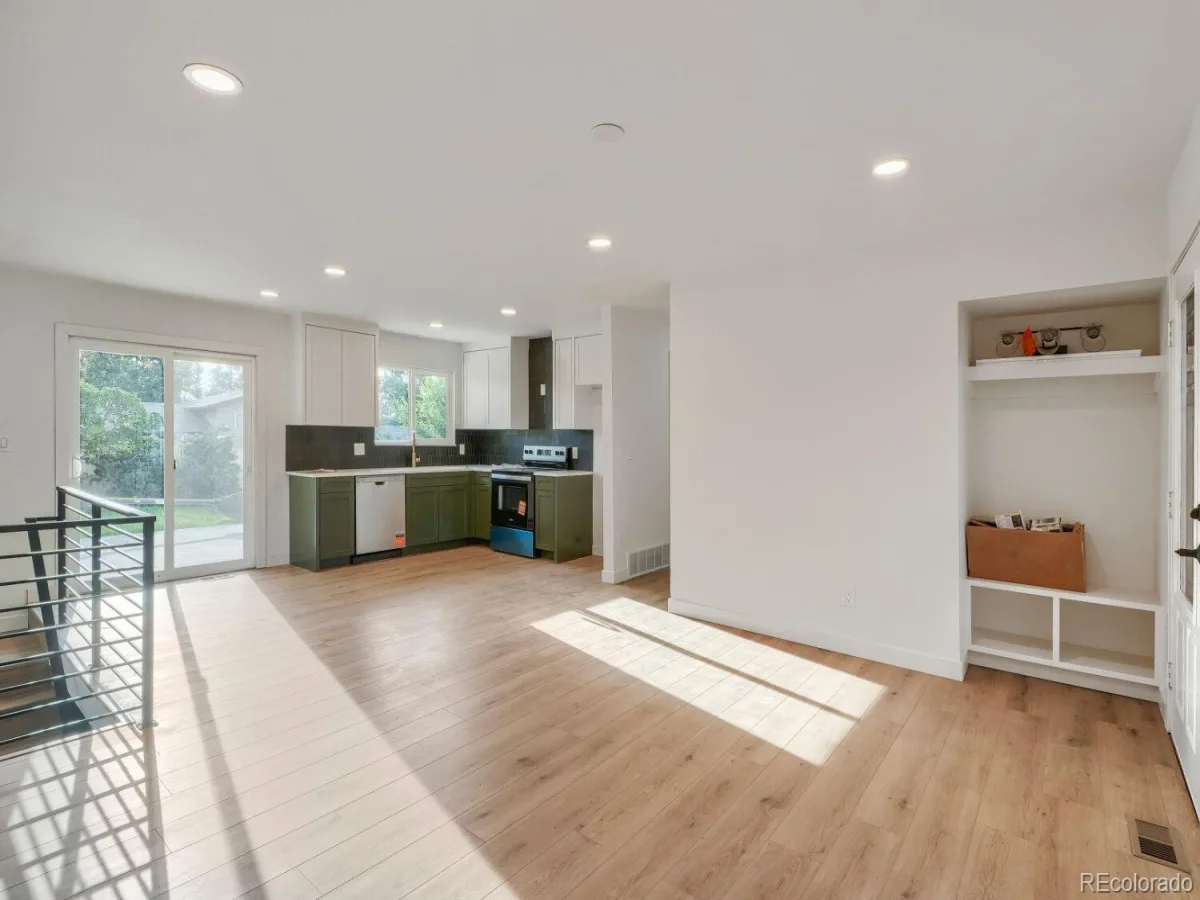 2615 S Laredo Court Aurora CO 80013 | MLS #REC3959530 08262026203858 1200 3