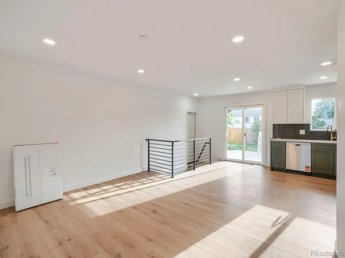 2615 S Laredo Court Aurora CO 80013 | MLS #REC3959530 08262026203858 1200 5