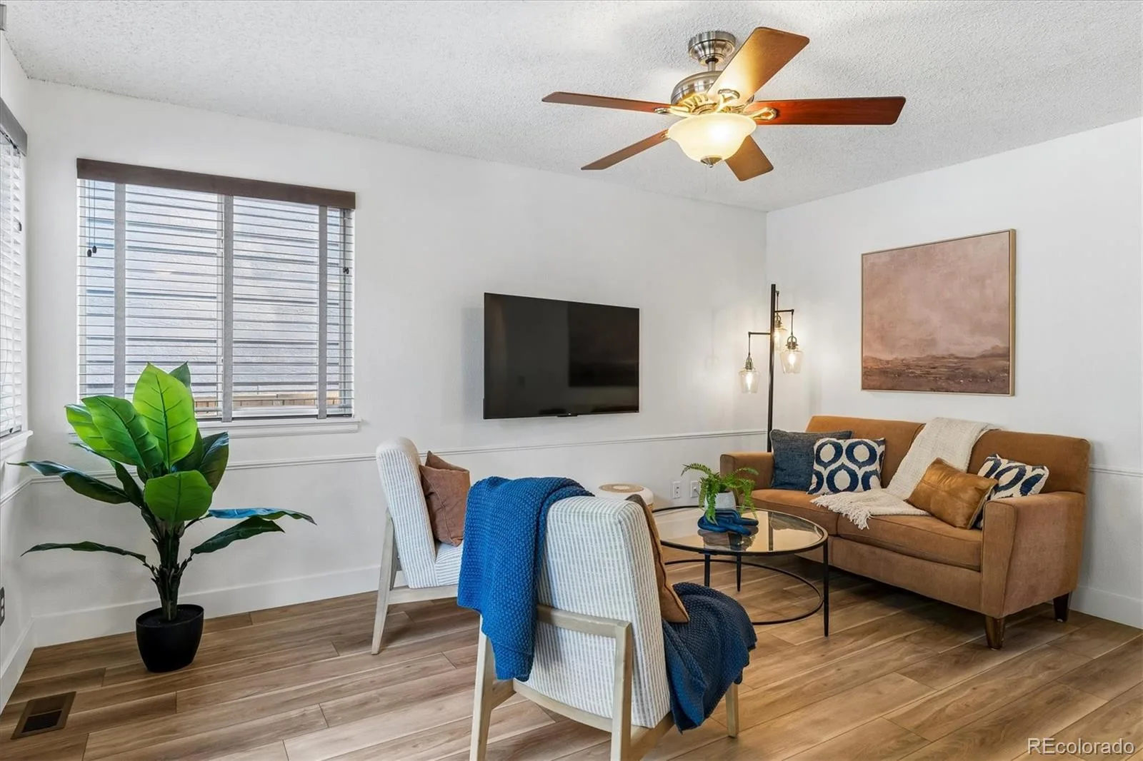 9879 Foxhill Circle Highlands Ranch CO 80129 | MLS #REC3960567 08132026164343 1600 10