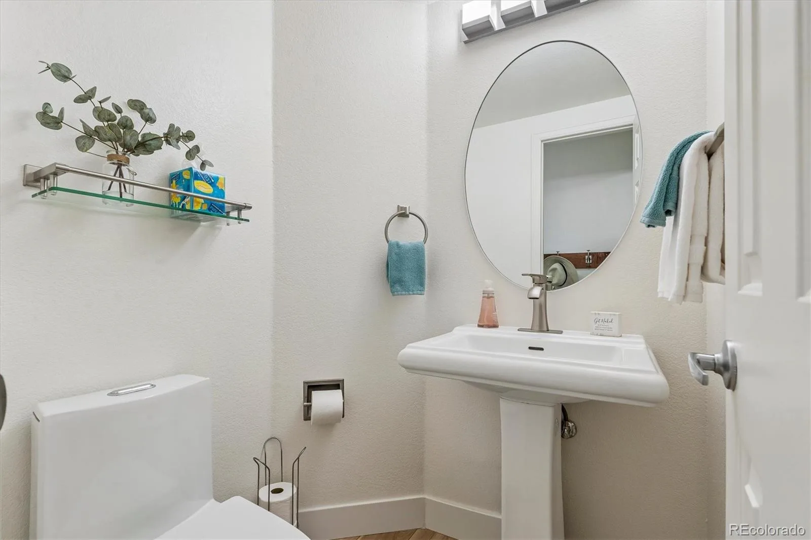 9879 Foxhill Circle Highlands Ranch CO 80129 | MLS #REC3960567 08132026164343 1600 12