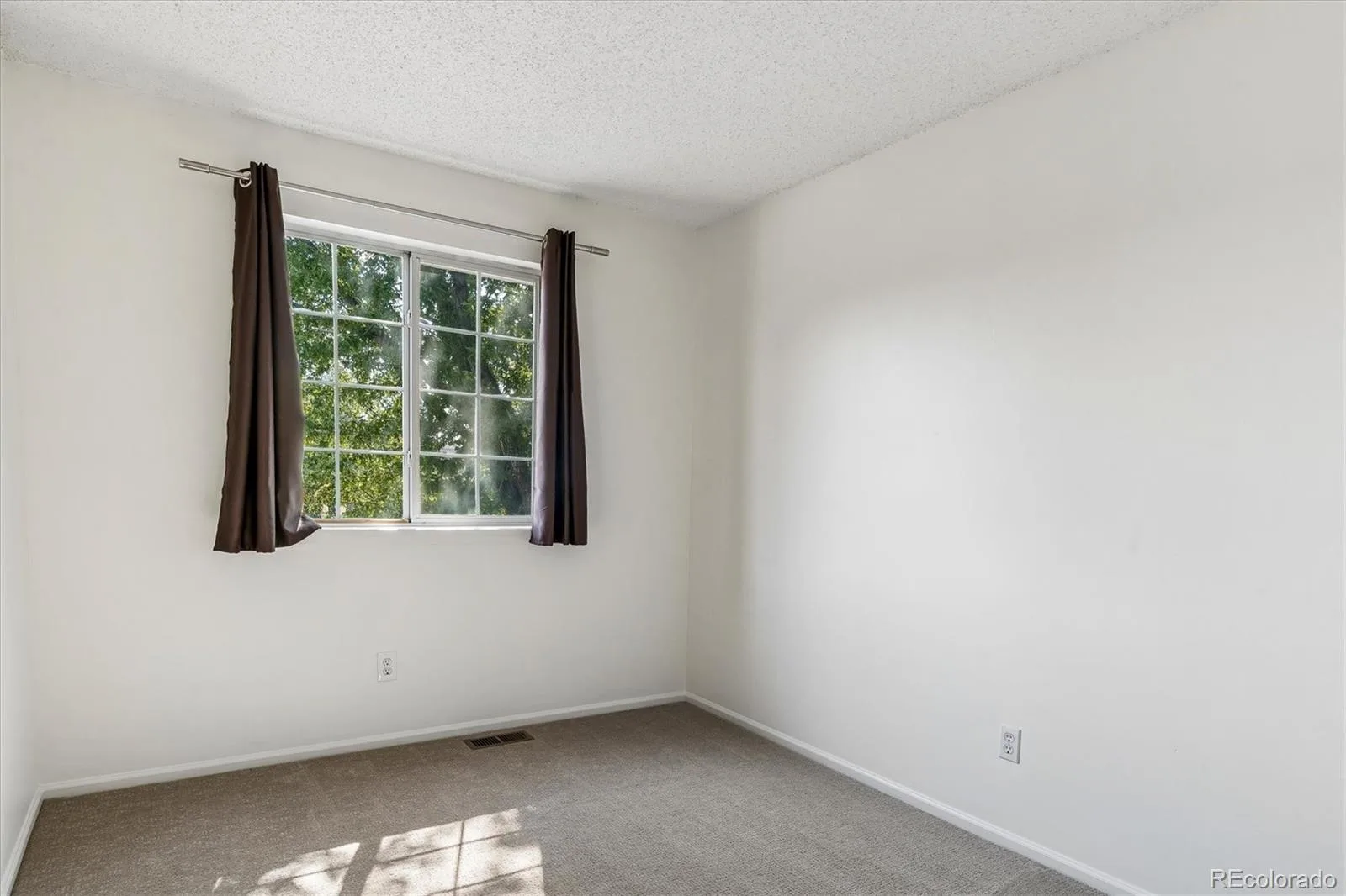 9879 Foxhill Circle Highlands Ranch CO 80129 | MLS #REC3960567 08132026164343 1600 20