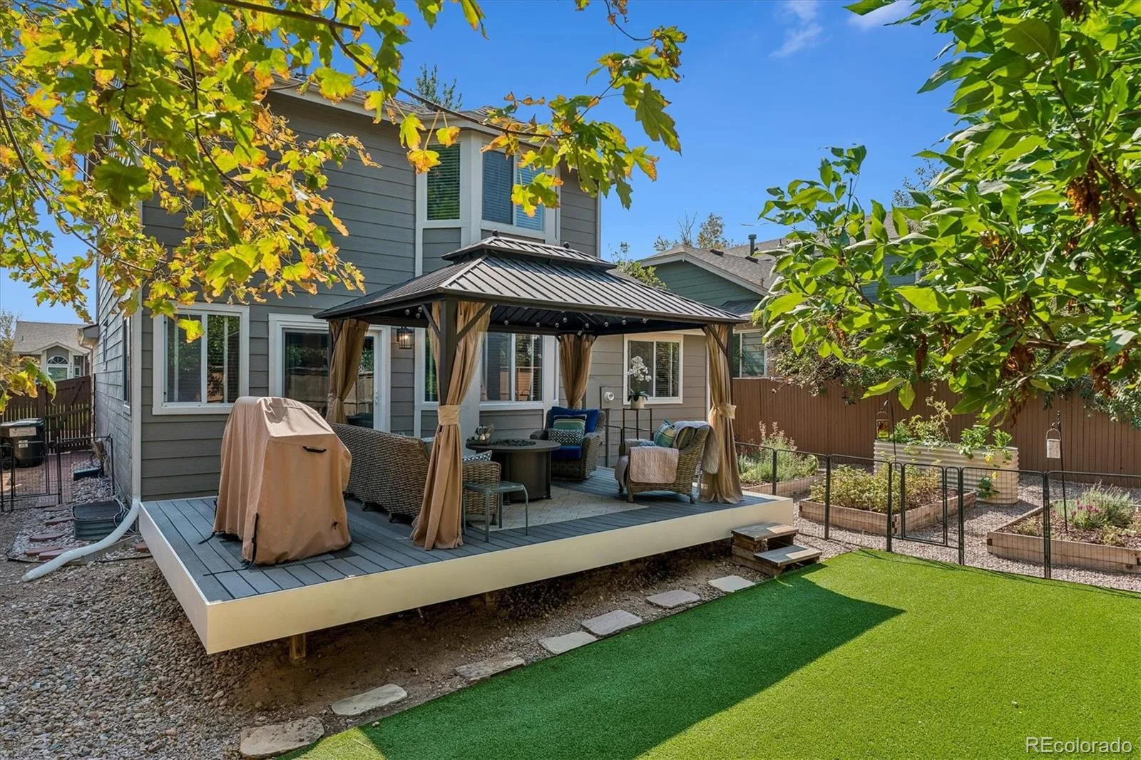 9879 Foxhill Circle Highlands Ranch CO 80129 | MLS #REC3960567 08132026164343 1600 28