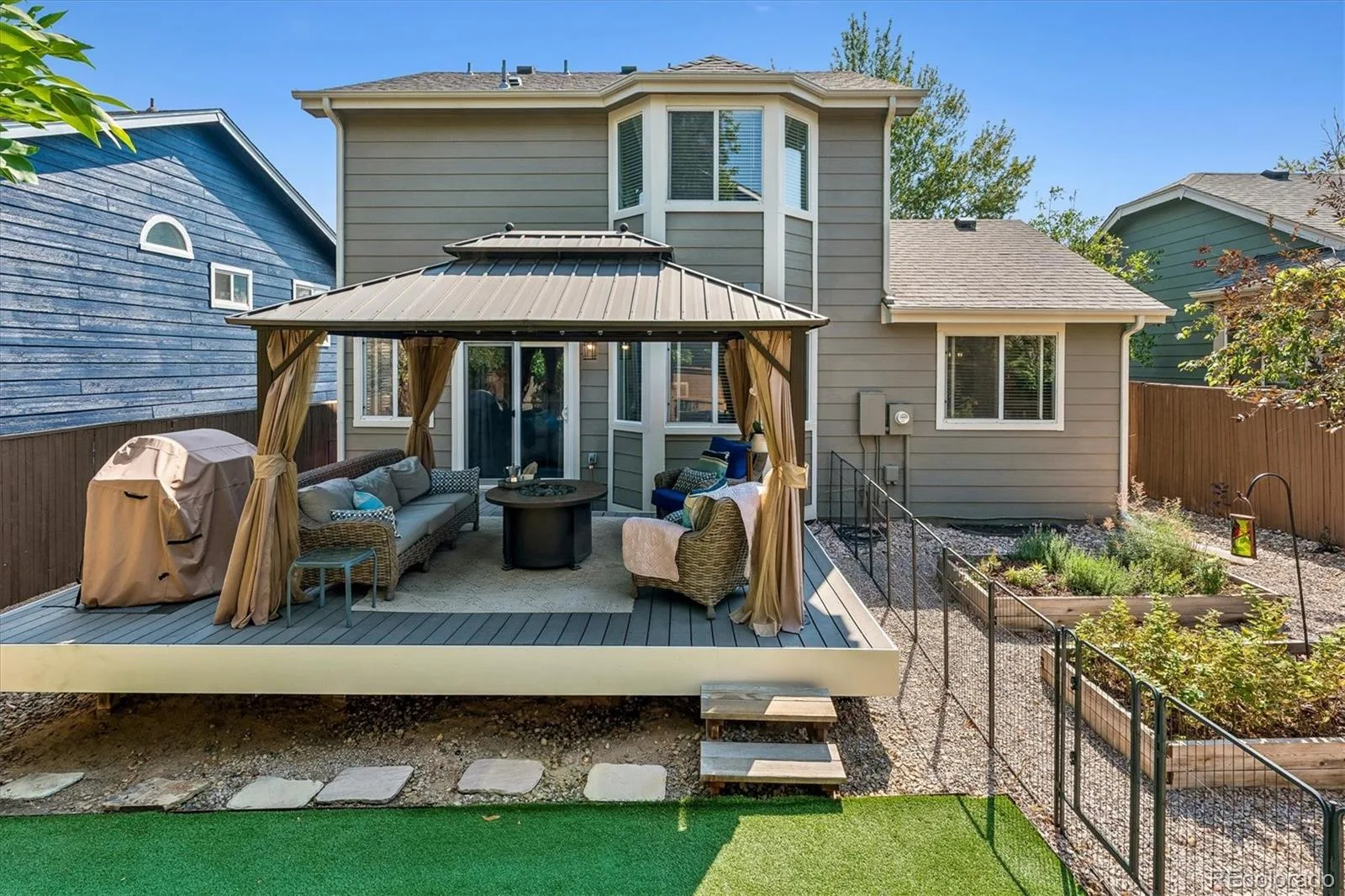 9879 Foxhill Circle Highlands Ranch CO 80129 | MLS #REC3960567 08132026164343 1600 29