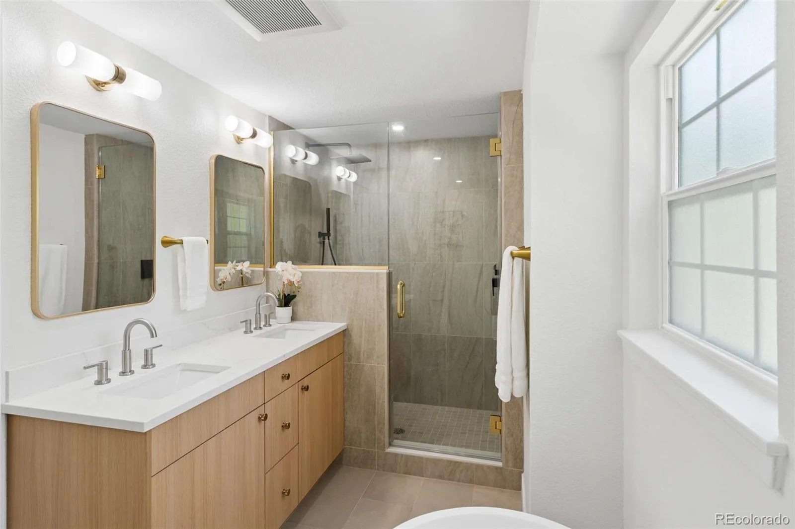 7007 E Hinsdale Avenue Englewood CO 80112 | MLS #REC3960971 08072026154151 1600 25