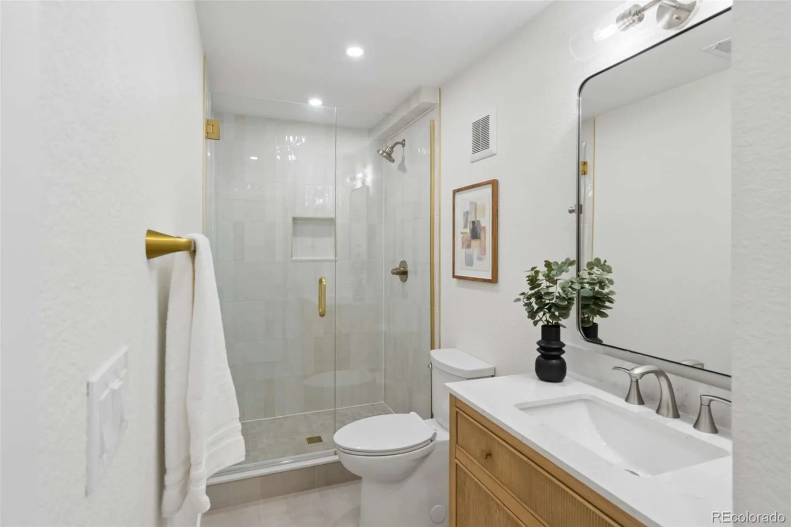 7007 E Hinsdale Avenue Englewood CO 80112 | MLS #REC3960971 08072026154151 1600 39