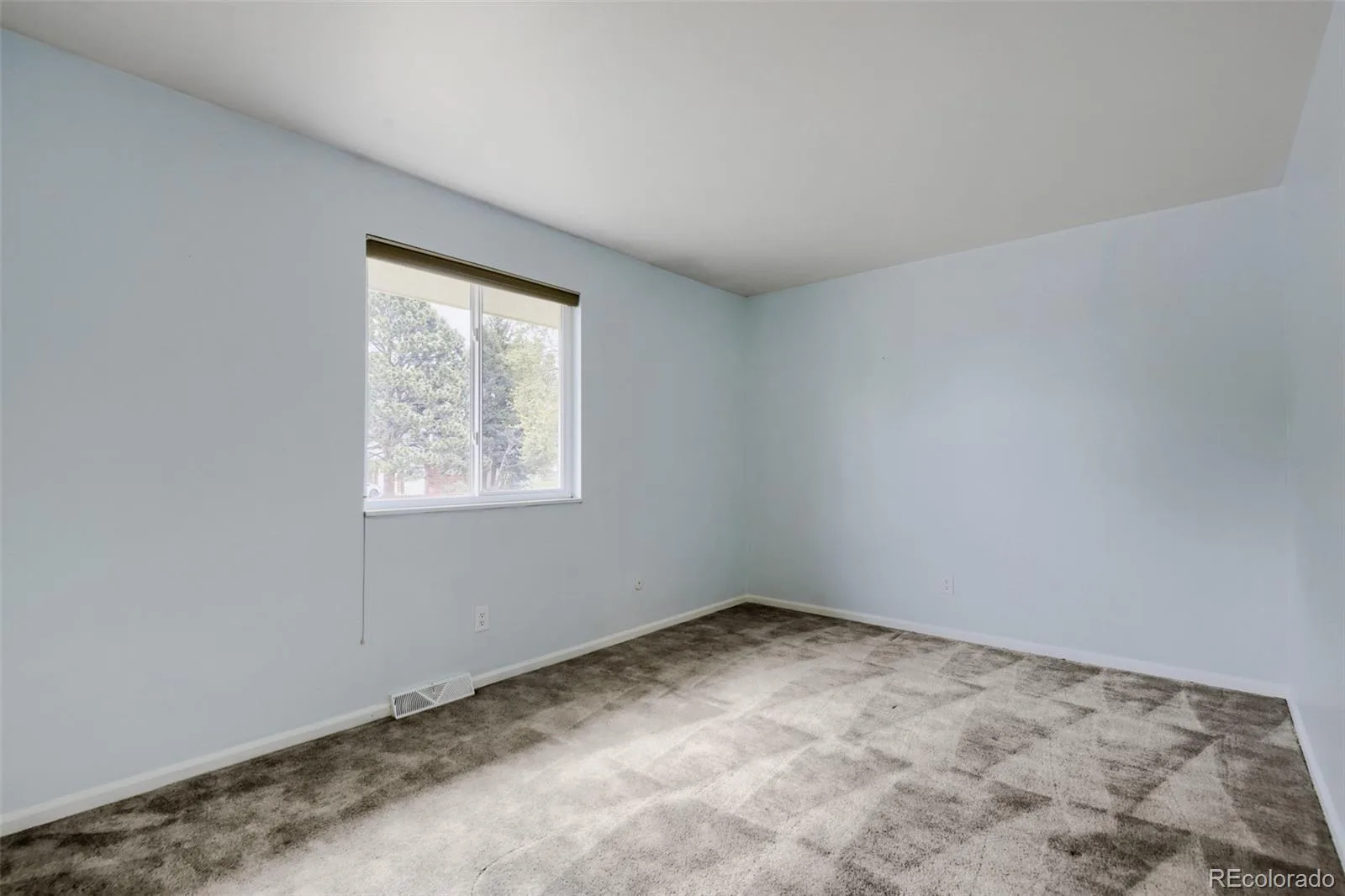 15358 E Saratoga Place Aurora CO 80015 | MLS #REC3962217 09302026210948 1600 22