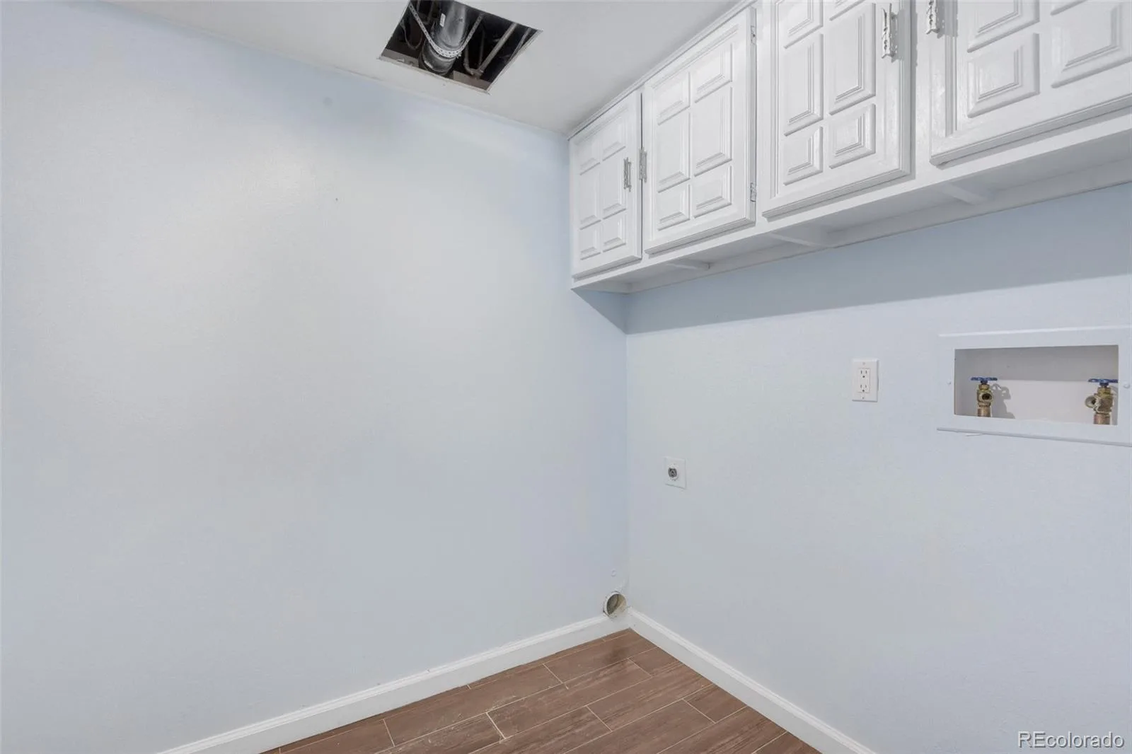 15358 E Saratoga Place Aurora CO 80015 | MLS #REC3962217 09302026210948 1600 26