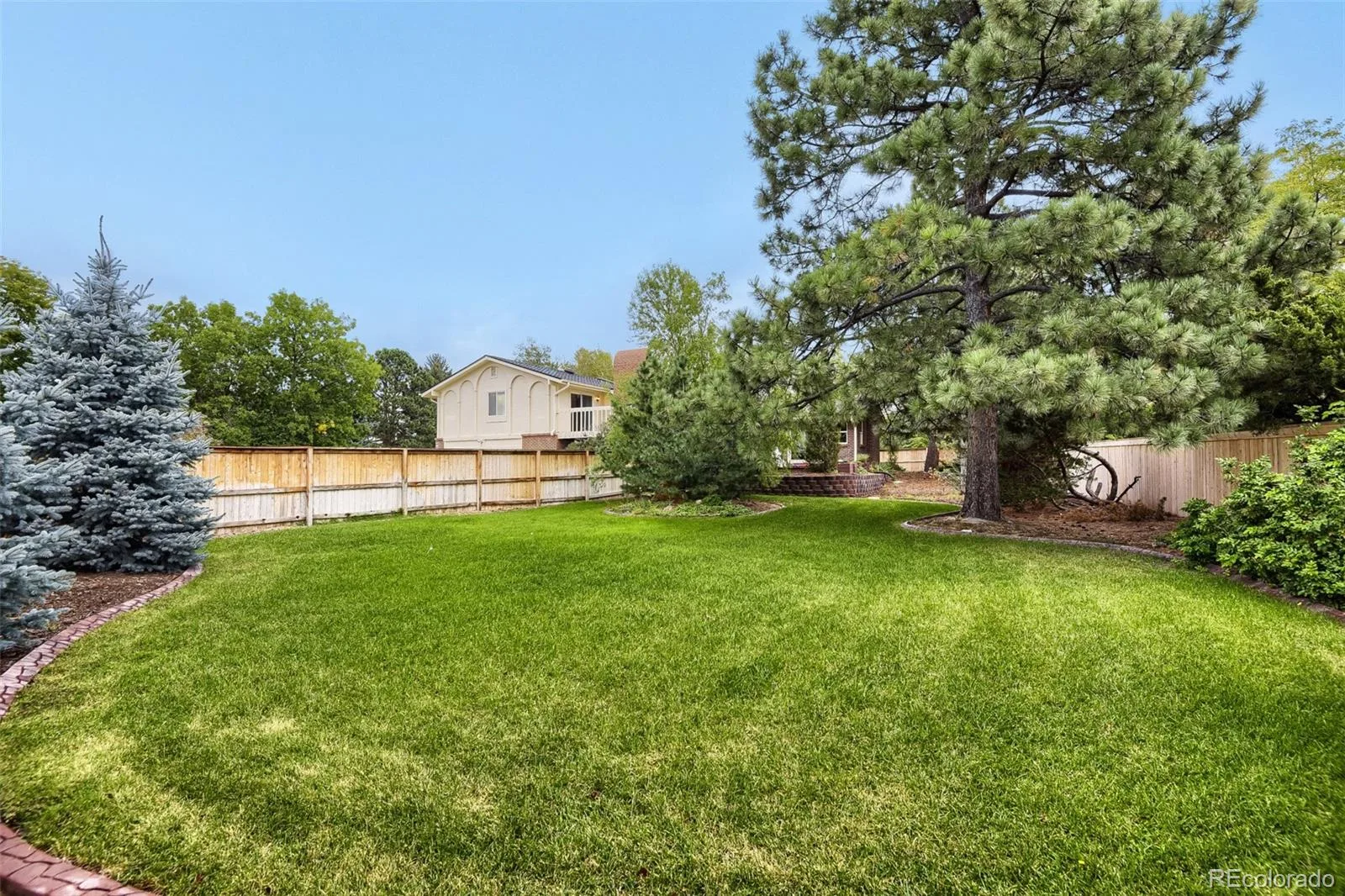 15358 E Saratoga Place Aurora CO 80015 | MLS #REC3962217 09302026210948 1600 29