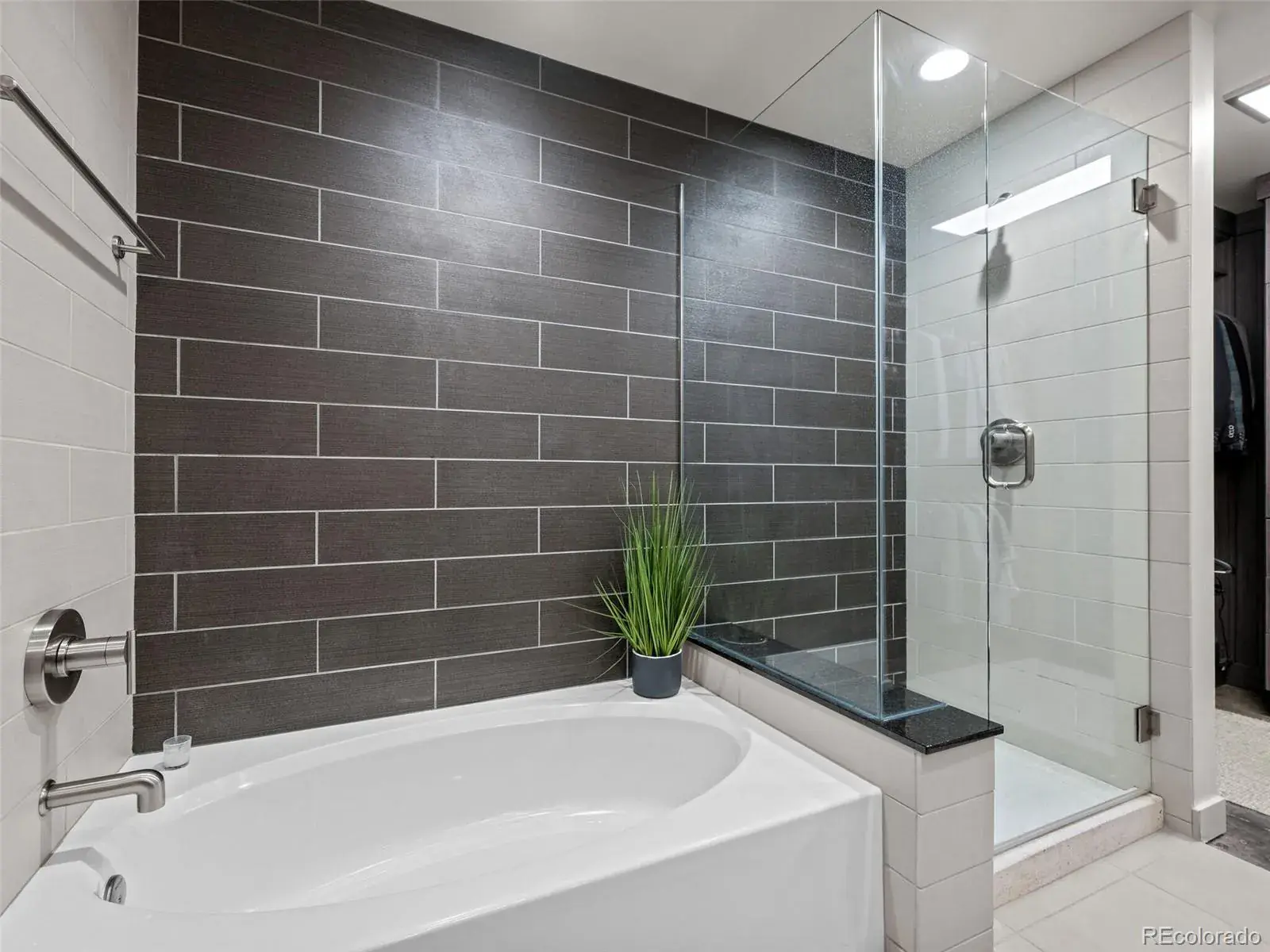 01312026010302 1600 19