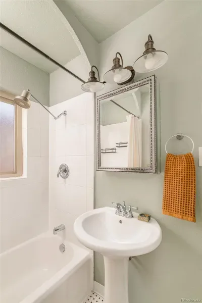 03132026174453 800 15