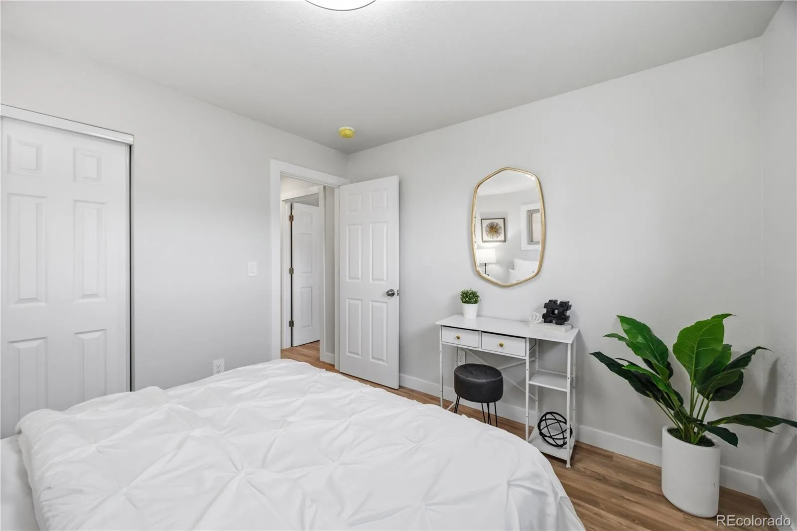 04062026213203 1600 13