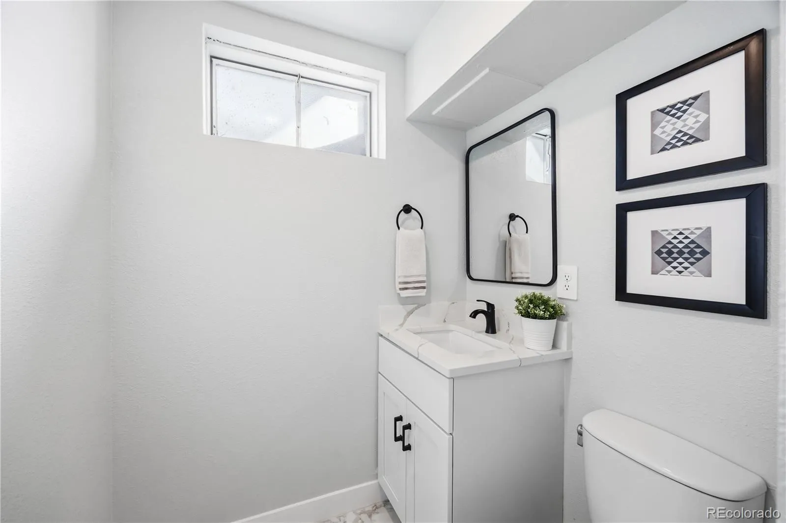 04062026213203 1600 21