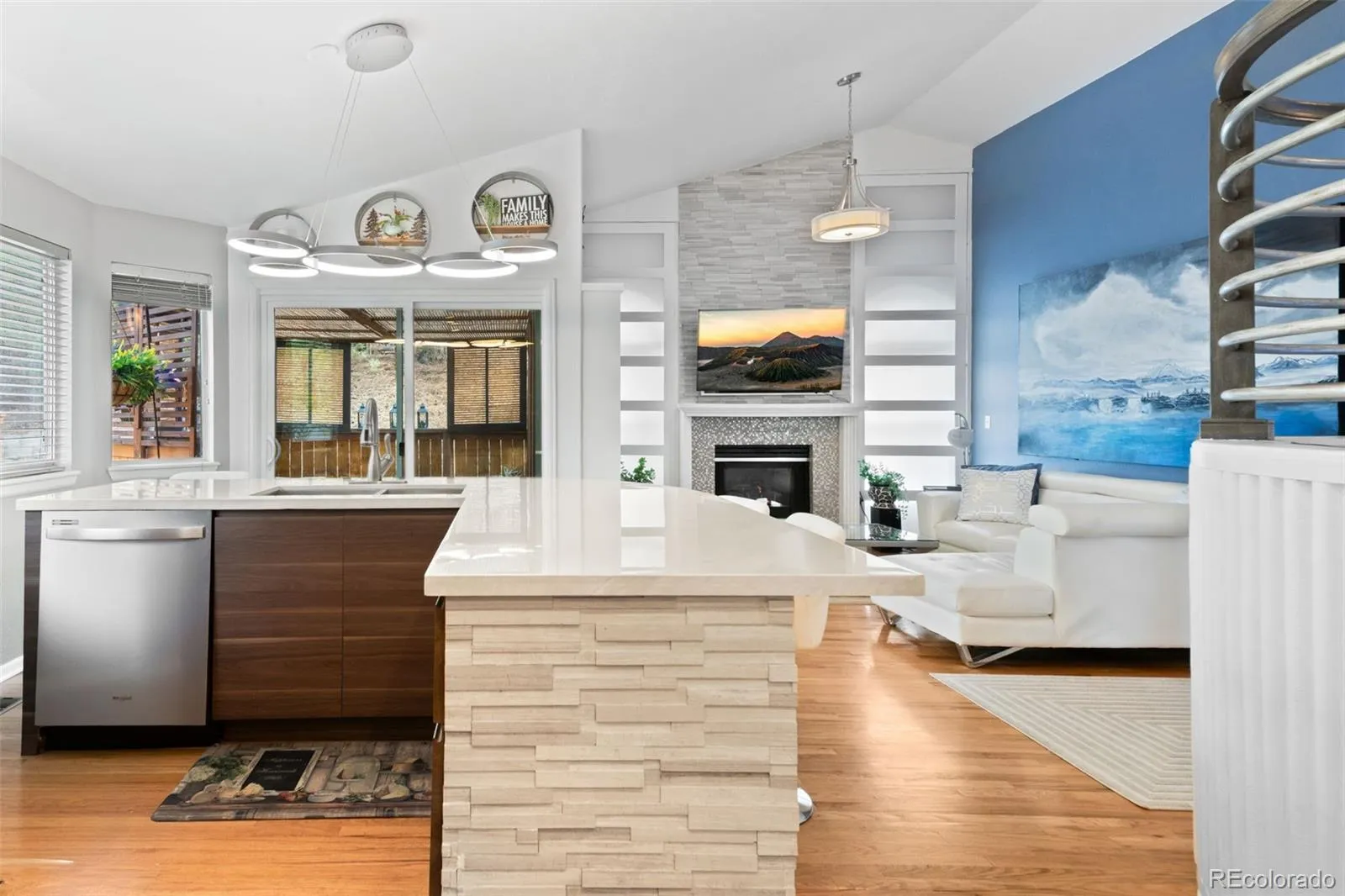 04102026153222 1600 13