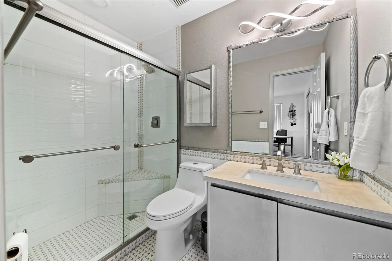 04102026153222 1600 22