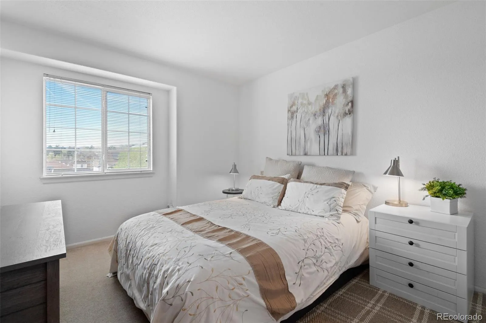 04102026153222 1600 23